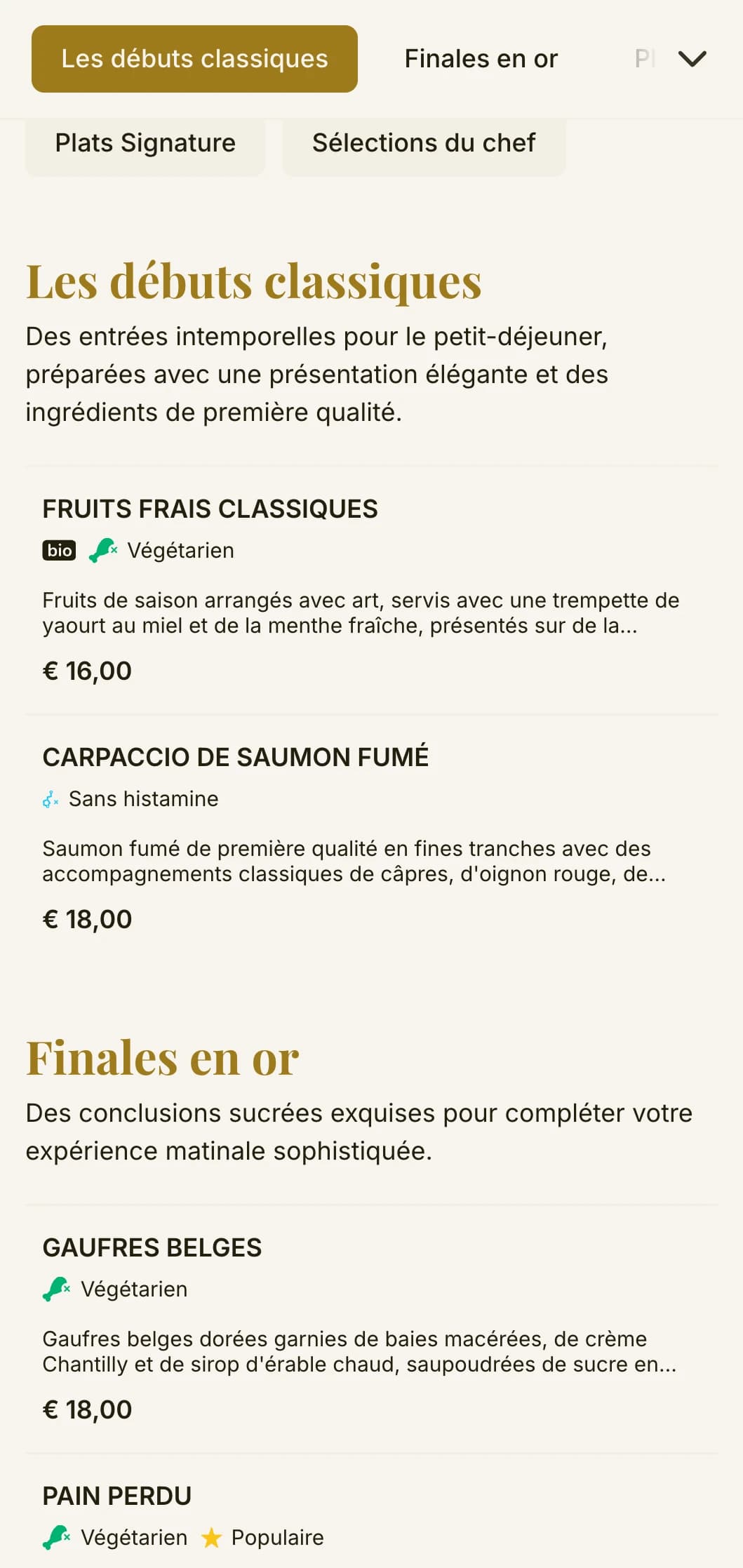 Dîner matinal élégant avec des classiques intemporels du petit-déjeuner et une présentation raffinée pour un début de journée sophistiqué.