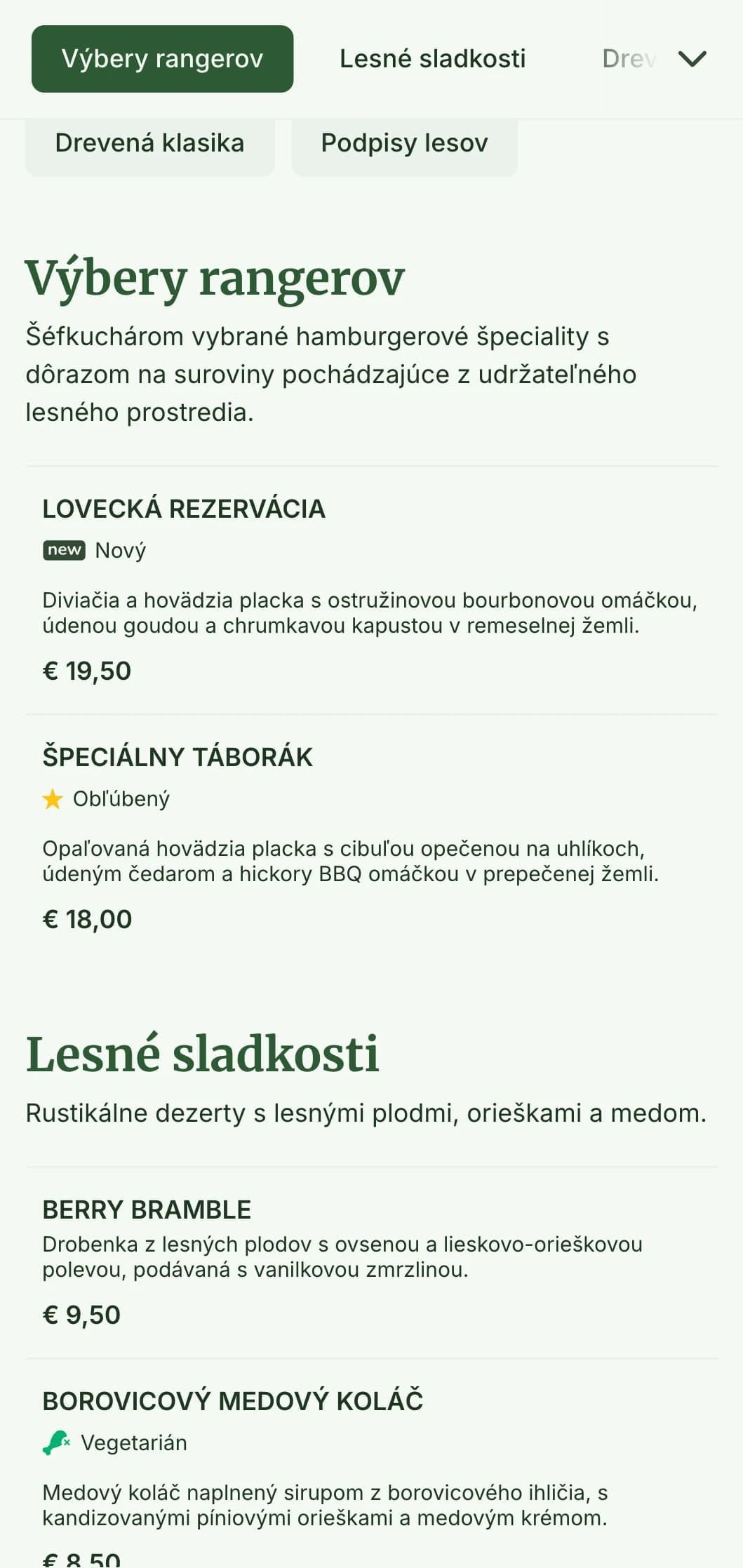 Zážitok z hamburgeru inšpirovaného lesom s textúrami dreva a zemitou farebnou paletou.