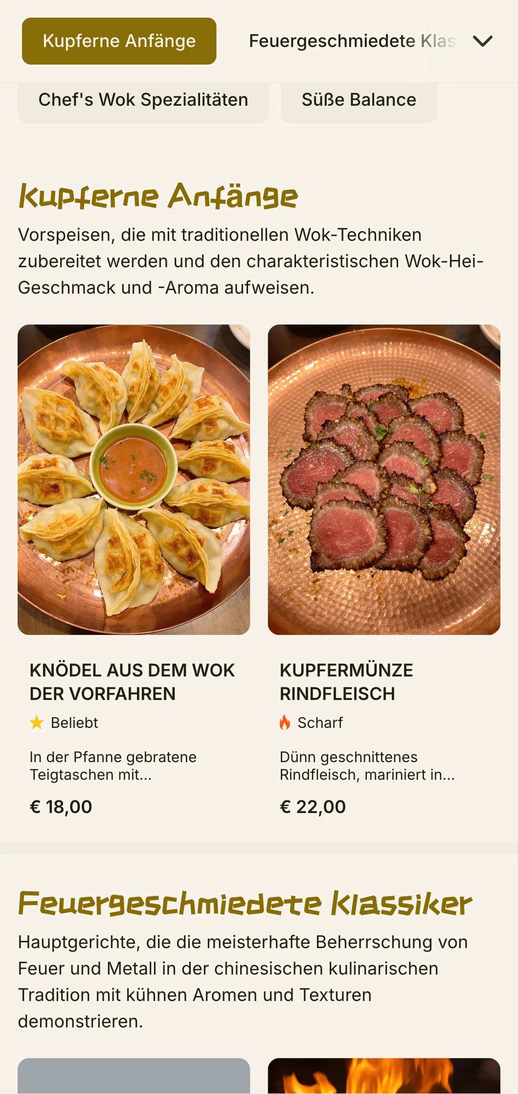 Warmes chinesisches Menüdesign, inspiriert von der traditionellen Wok-Küche, mit Kupferakzenten und authentischen kulinarischen Elementen.