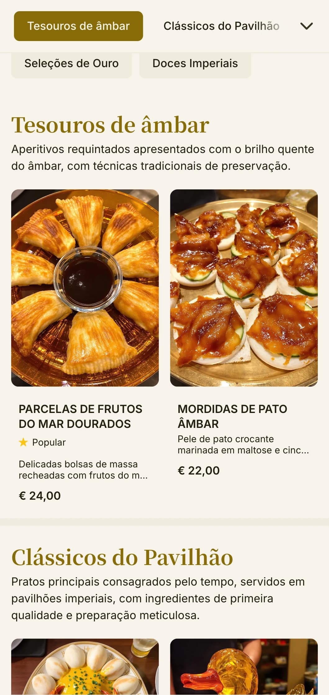 Design elegante de cardápio chinês com detalhes em âmbar e elementos inspirados em pavilhões para jantares de luxo e culinária imperial.