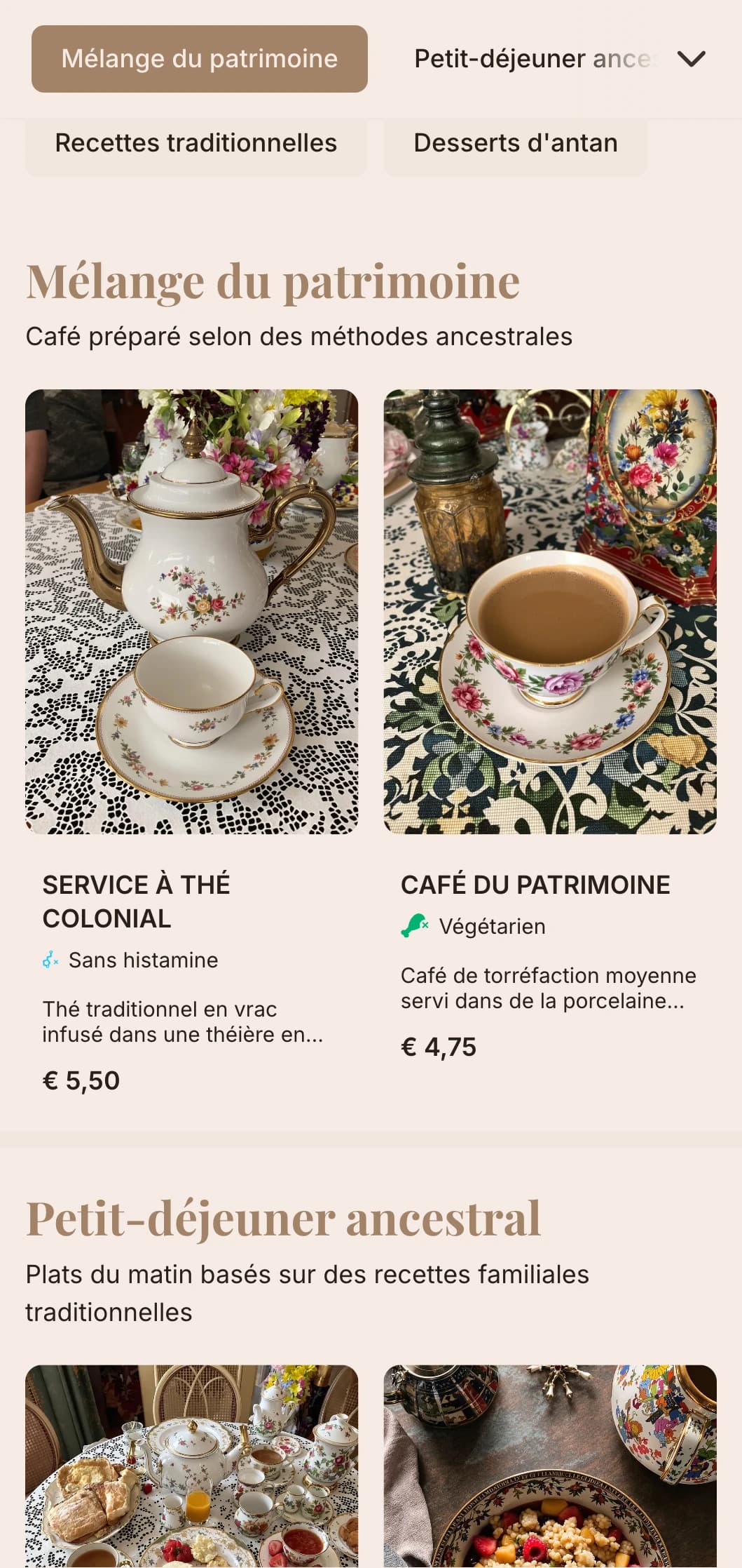 Un design nostalgique avec des éléments du patrimoine pour les salons de thé traditionnels et les cafés historiques.