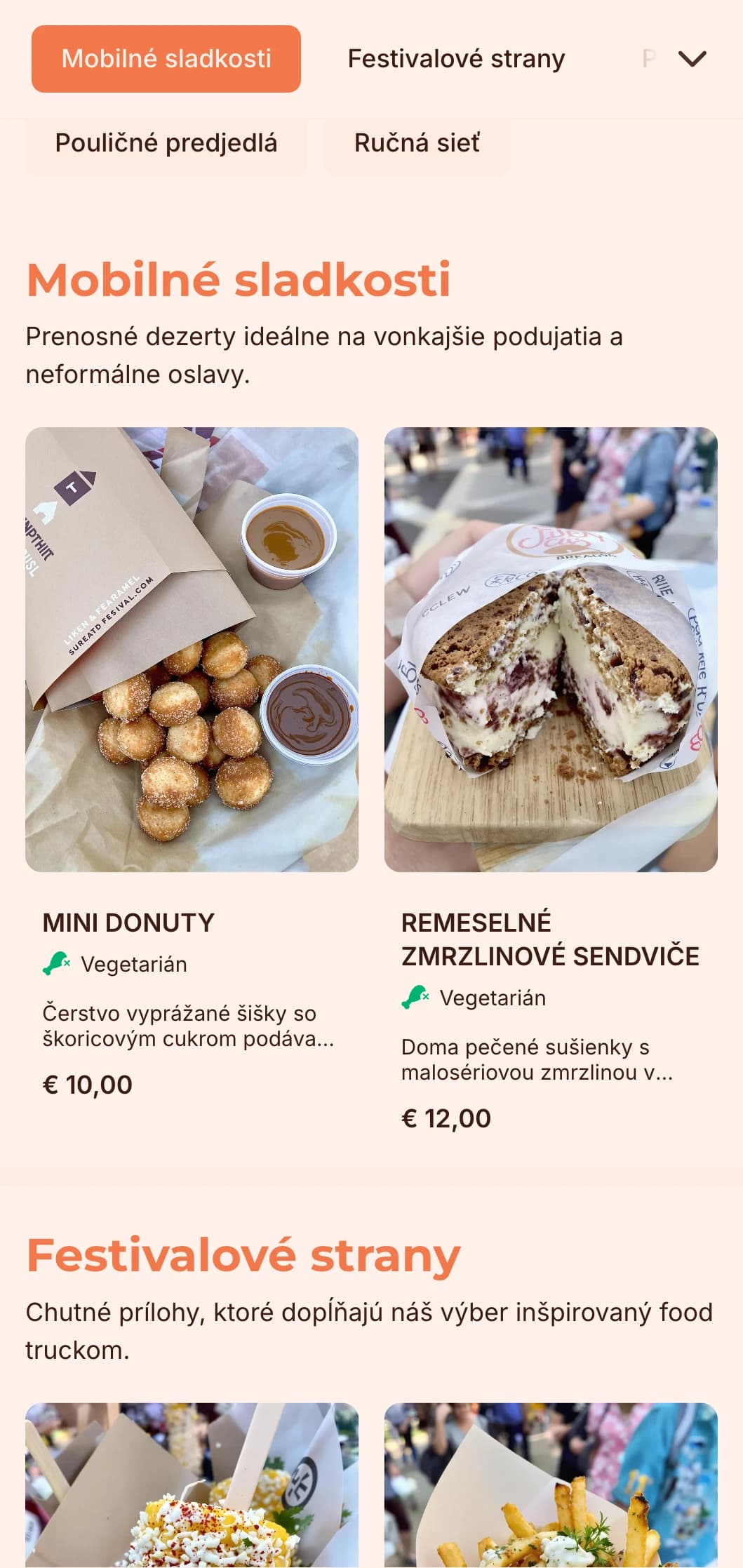Zábavný, prístupný catering inšpirovaný kuchyňou food truckov, ktorý ponúka obľúbené jedlá z ruky a neformálnu prezentáciu na vonkajšie podujatia a festivaly.