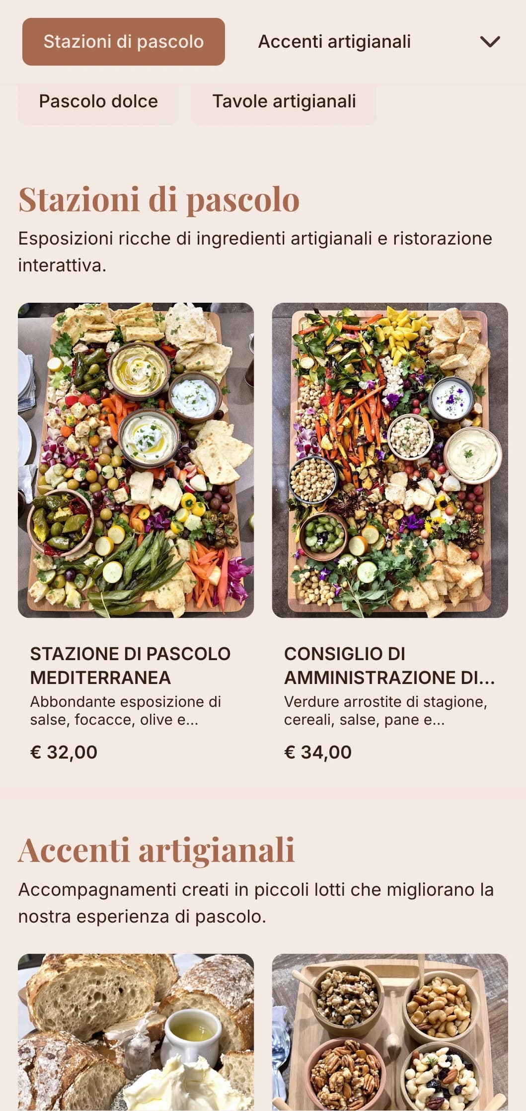 Tavoli da pranzo e tavole creative con formaggi artigianali, salumi e accompagnamenti fatti a mano per gli incontri sociali.