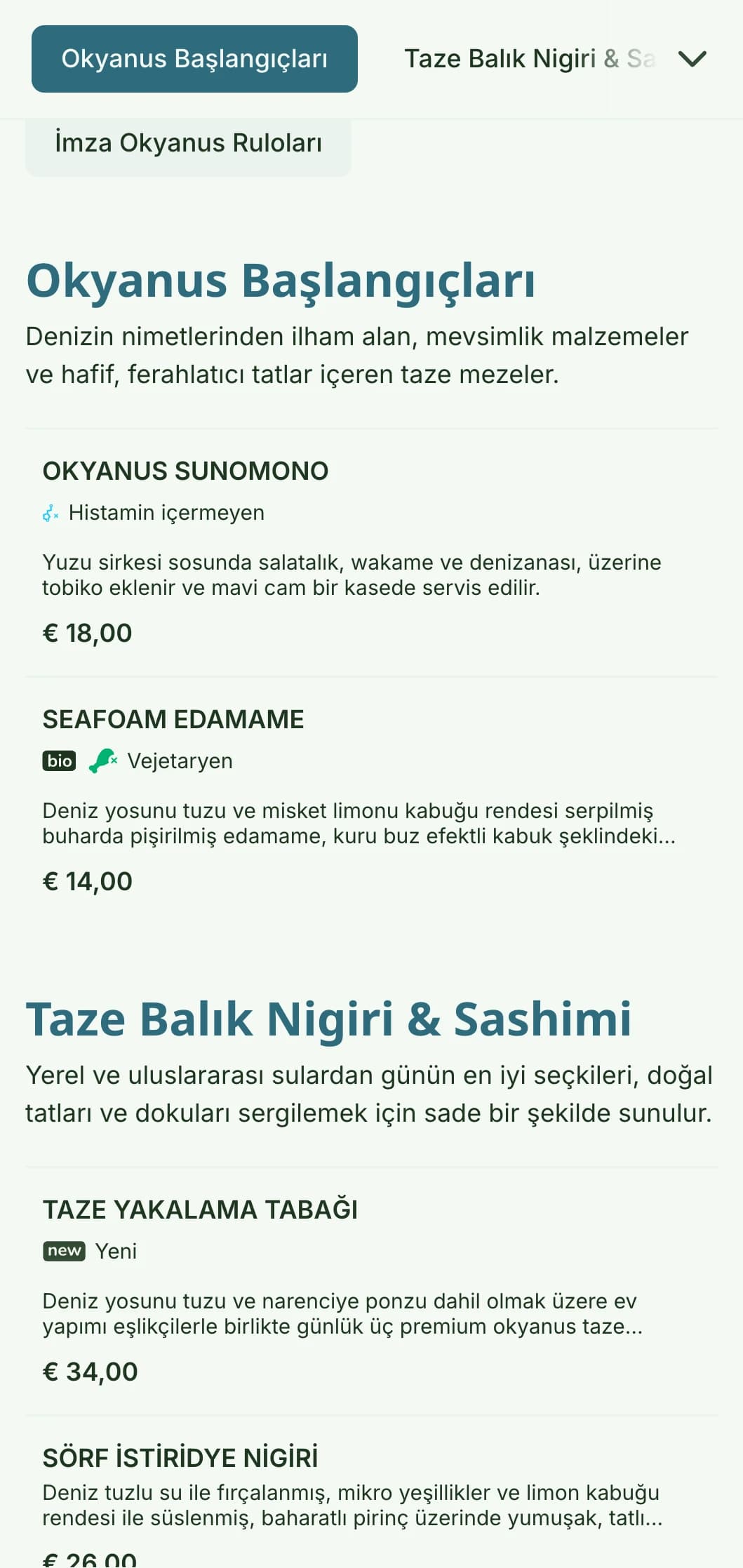 Okyanus renklerinden ilham alan taze ve canlı suşi menüsü tasarımı, deniz ürünleri odaklı işletmeler için ideal olan sakinleştirici mavi bir palete sahiptir.