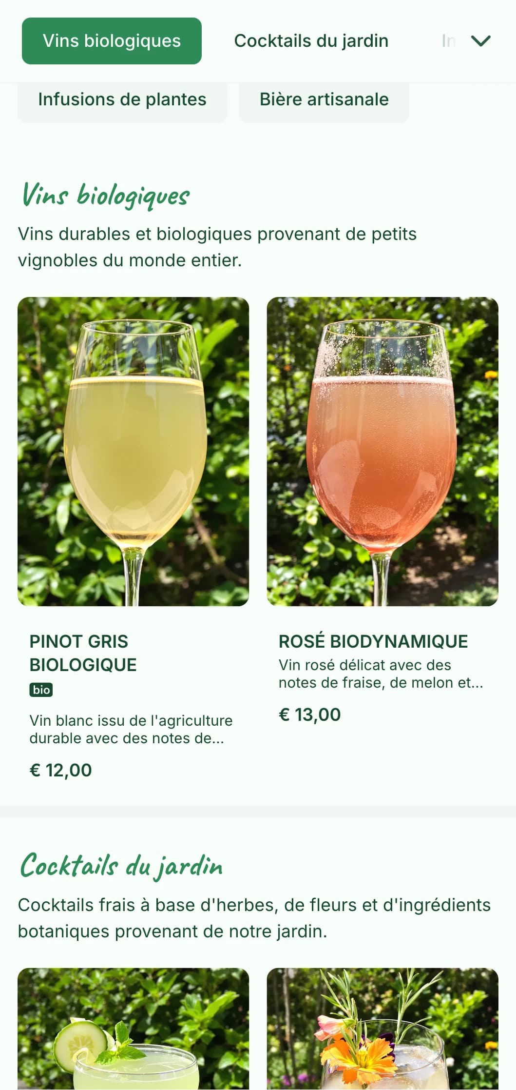 Design frais sur le thème du vert avec des éléments botaniques pour les bars de jardin et les terrasses.