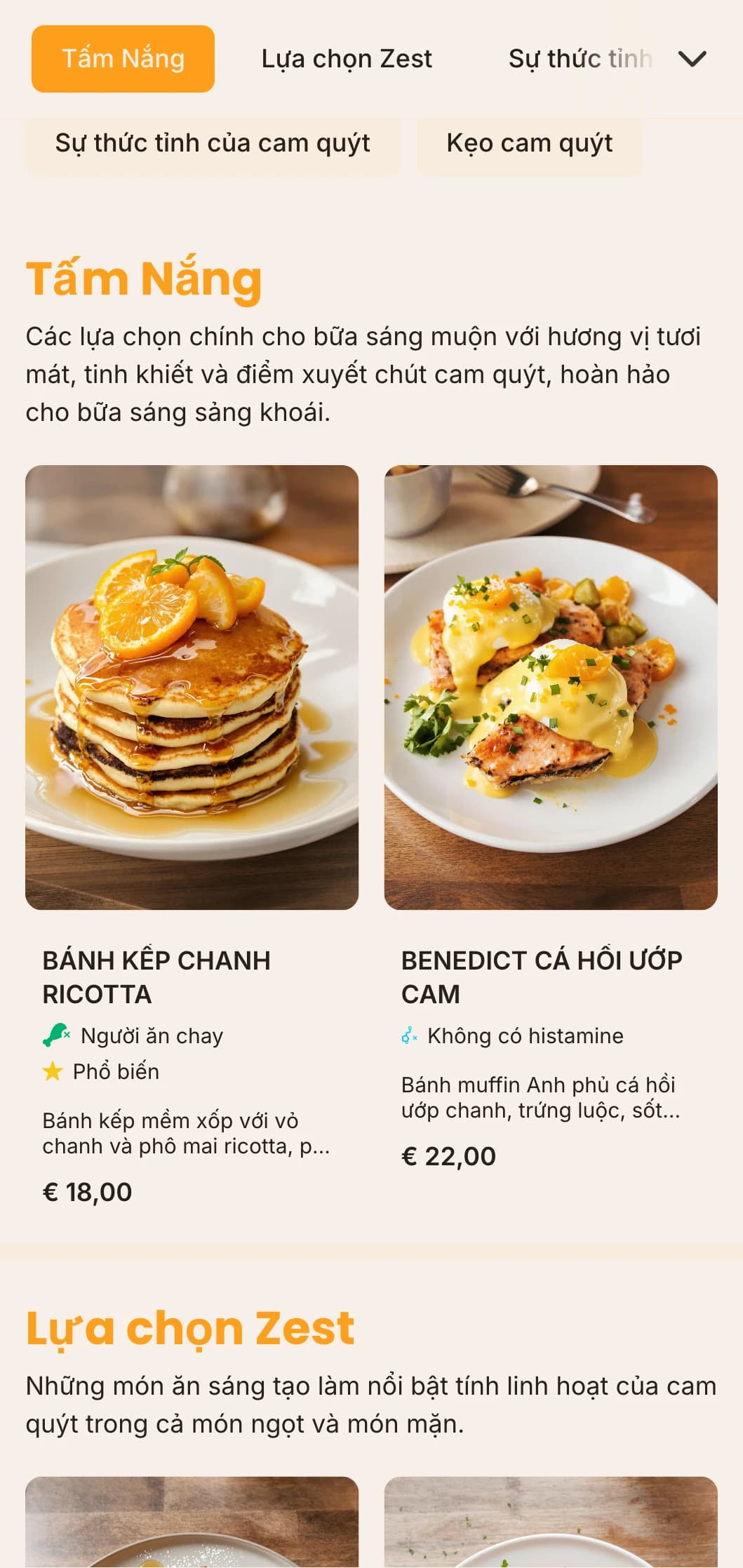 Mẫu bữa sáng muộn tươi sáng, tràn đầy năng lượng với điểm nhấn màu cam tươi tắn, hoàn hảo cho các quầy nước ép trái cây và quán cà phê chú trọng đến sức khỏe.