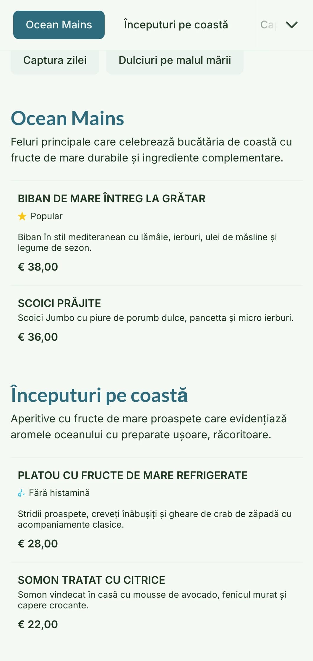 Un design proaspăt și aerisit al meniului de cină, inspirat de viața de coastă, cu albastru deschis și texturi naturale, perfect pentru restaurantele cu fructe de mare.