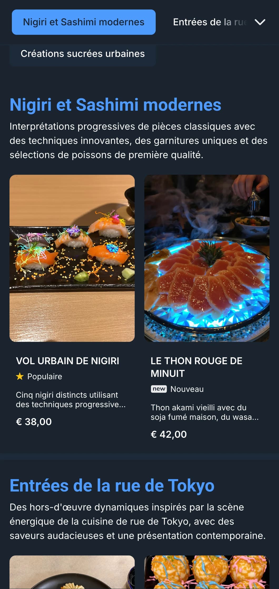 Une carte de sushis audacieuse et contemporaine à l'esthétique spectaculaire inspirée de la nuit, avec des accents bleus vibrants sur fond de charbon de bois profond.