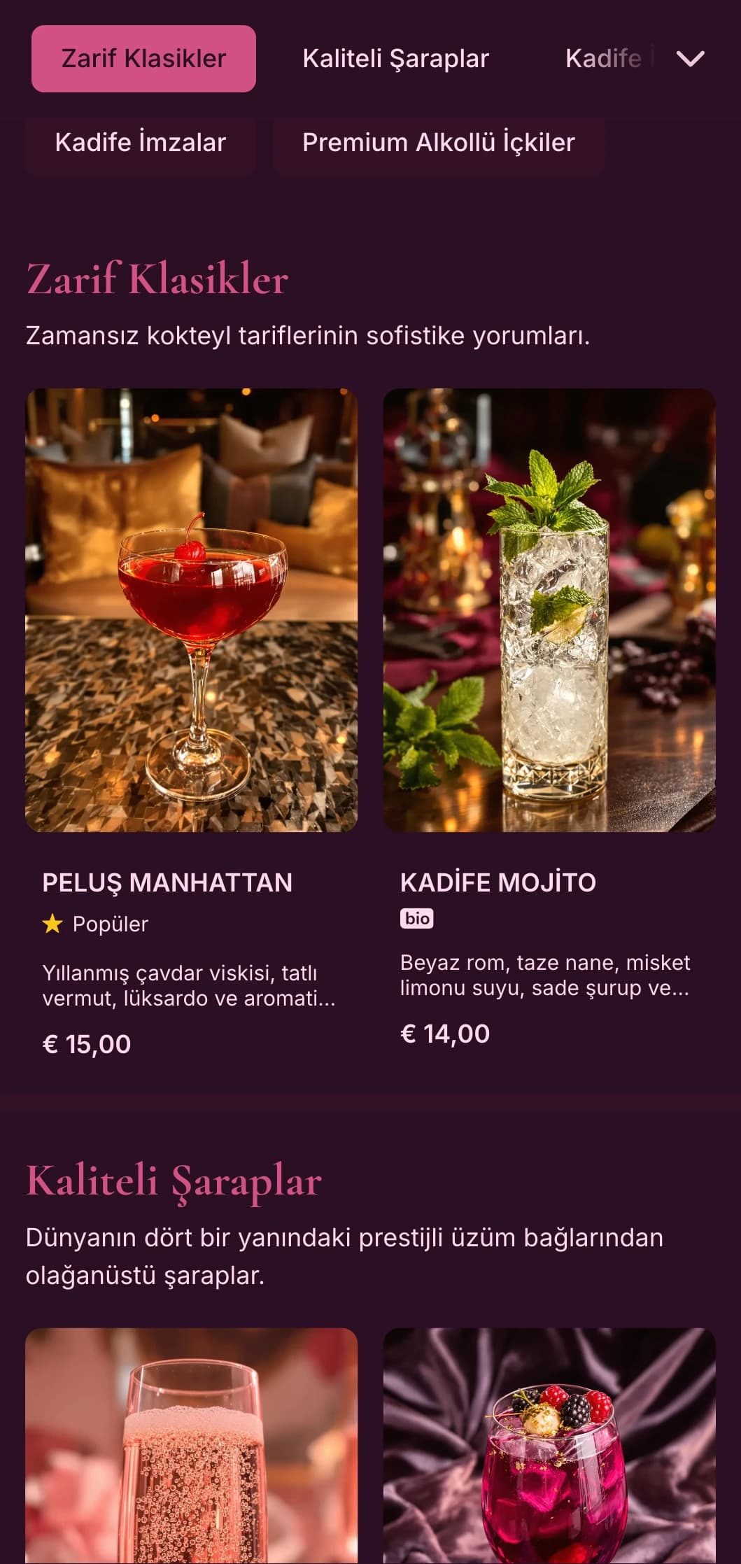 Sofistike kokteyl salonları için pelüş dokulara sahip zengin bordo tasarım.