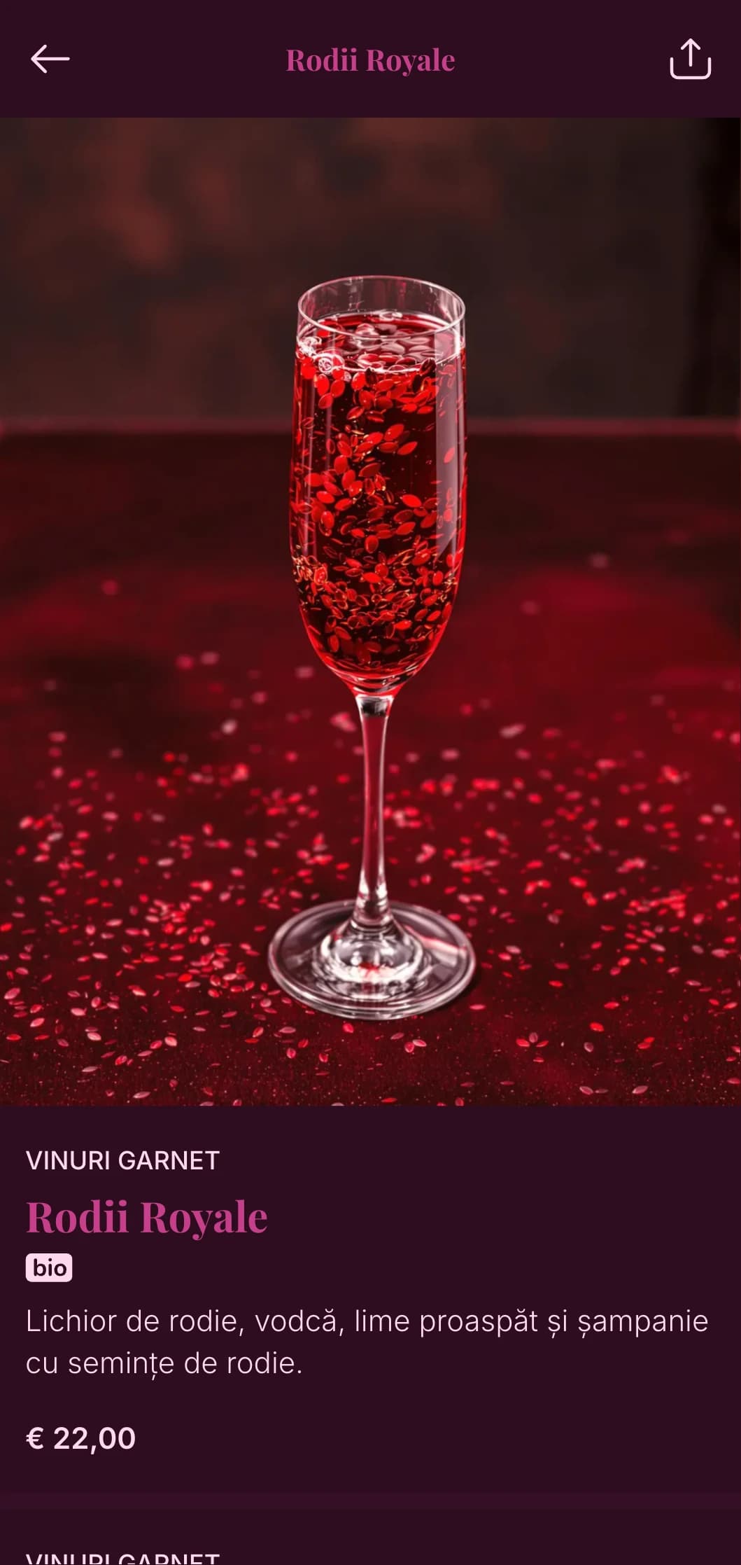 Design magenta bogat cu elemente inspirate din pietre prețioase pentru destinații de cocktailuri de lux.