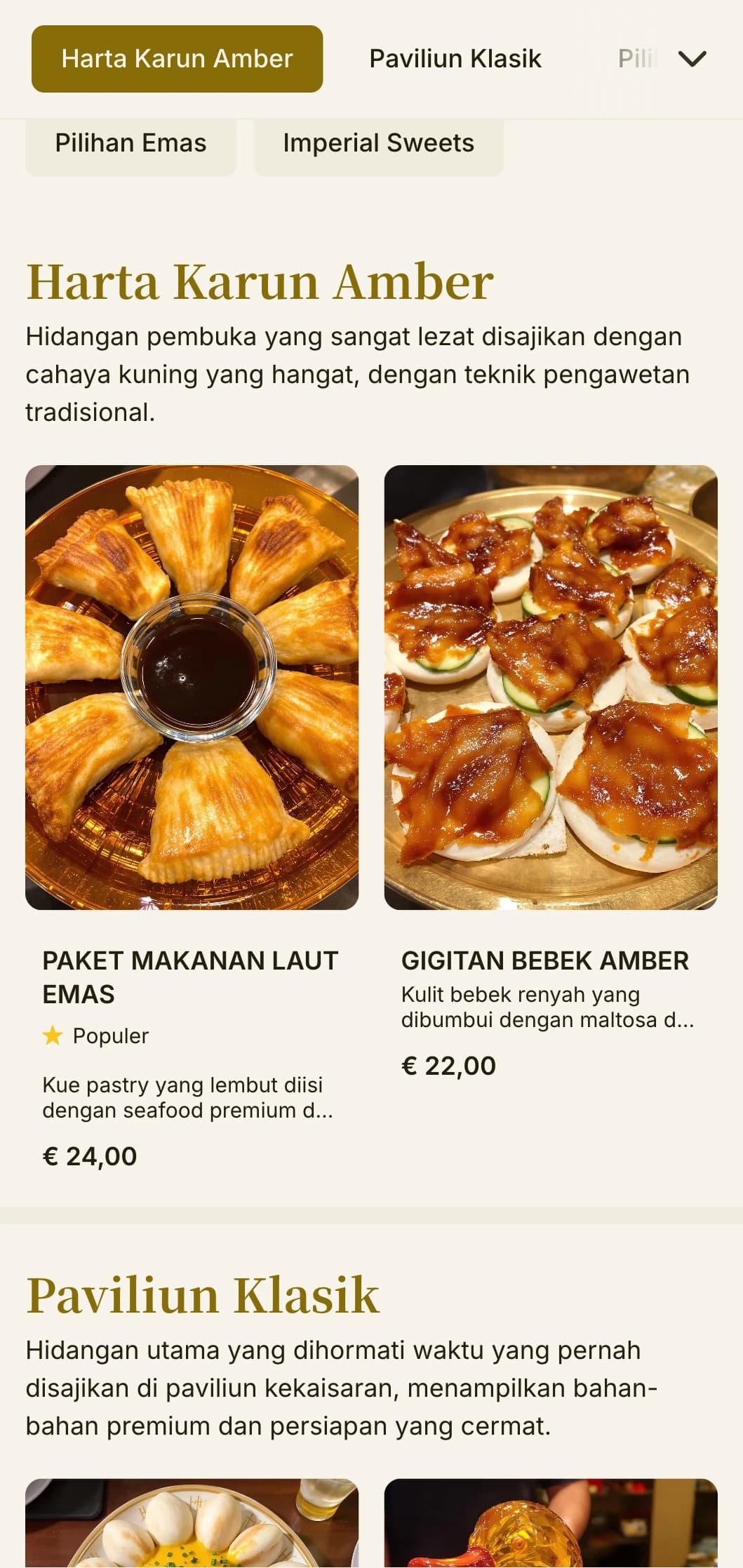 Desain menu Cina yang elegan dengan aksen kuning dan elemen yang terinspirasi dari paviliun untuk bersantap kelas atas dan hidangan kekaisaran.