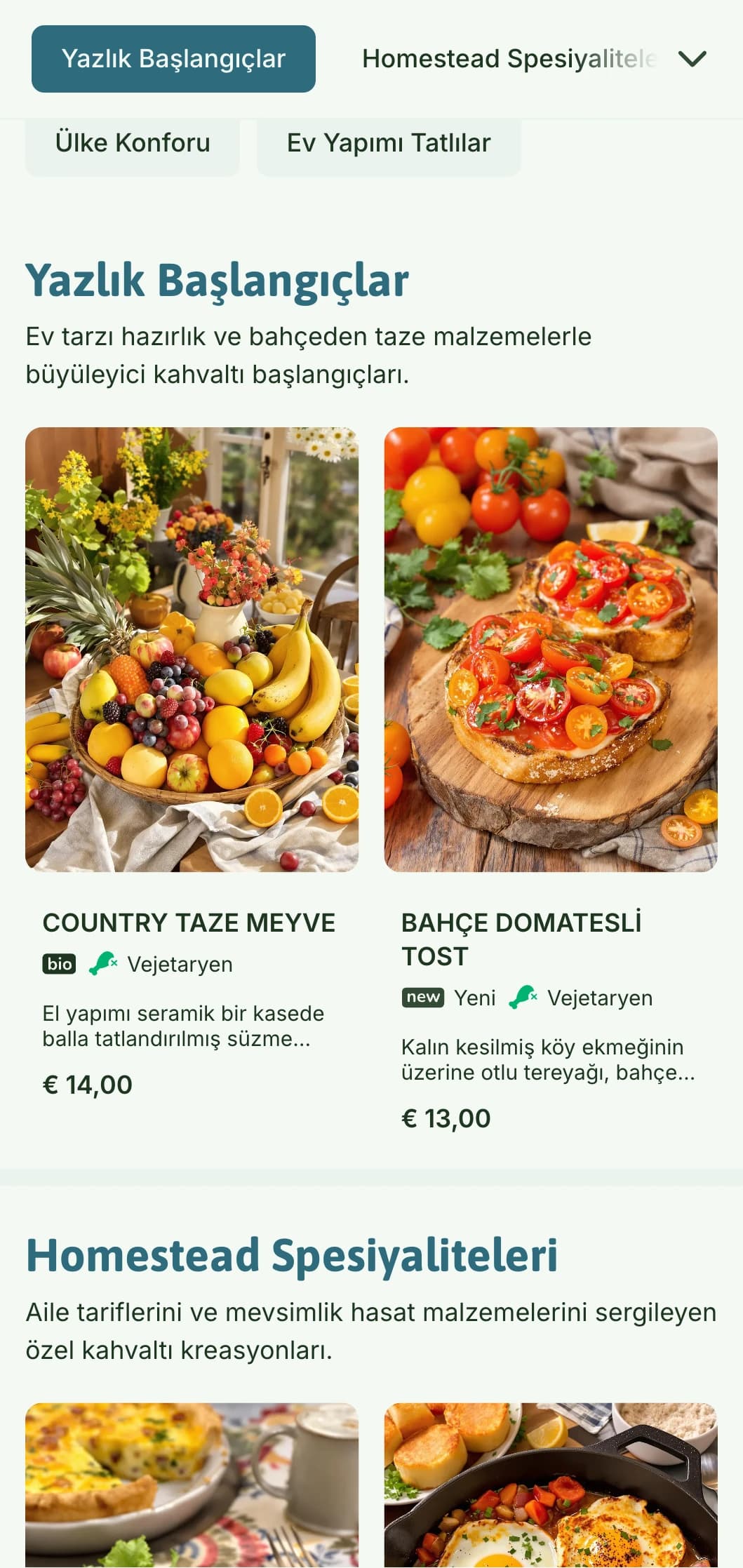 Sıcacık bir kahvaltı deneyimi için taze köy malzemeleri ve büyüleyici bir sunum içeren ev tarzı sabah yemekleri.