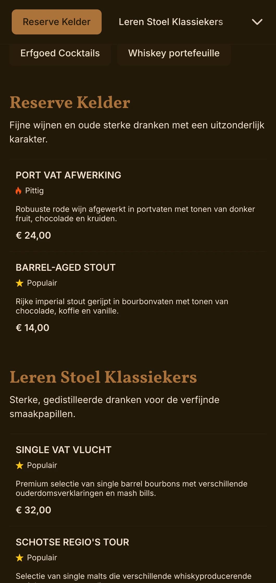 Rijk walnootbruin ontwerp met lederen texturen voor traditionele spirit lounges.