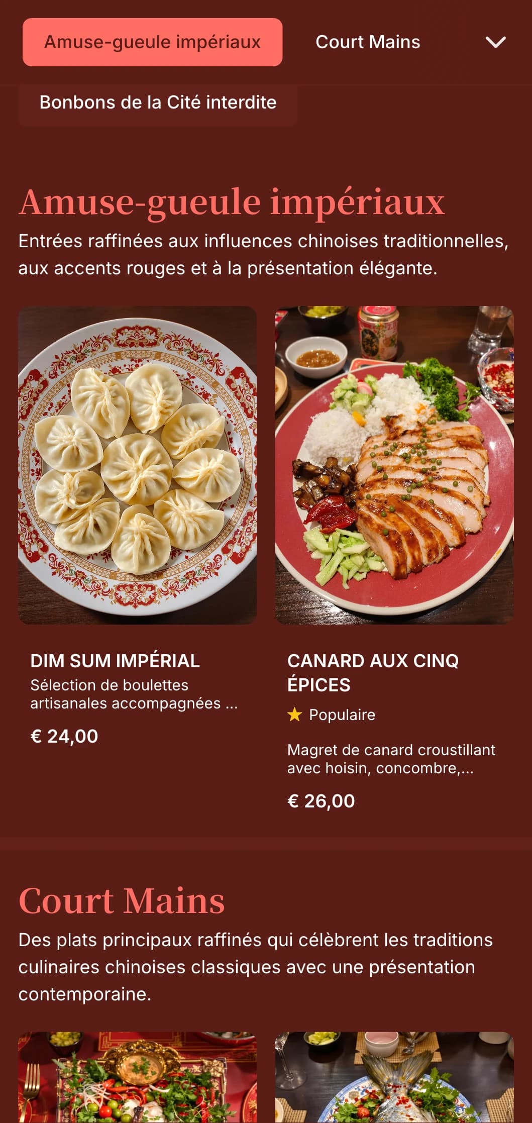 Un élégant menu d'inspiration chinoise avec de riches tons rouges et des éléments orientaux traditionnels, idéal pour les restaurants chinois haut de gamme.