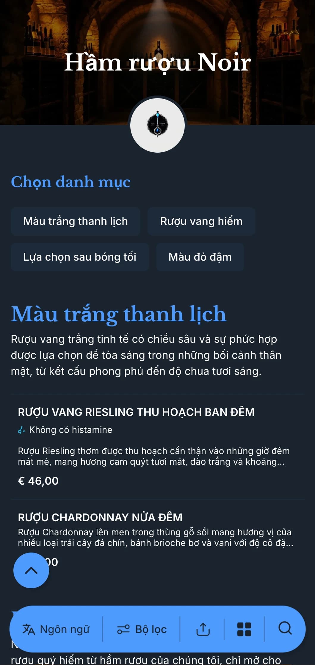Mẫu danh sách rượu vang theo chủ đề tối tinh tế với điểm nhấn màu xanh nổi bật trên nền xanh nước biển đậm, lý tưởng cho các phòng chờ rượu vang ấm cúng và địa điểm tổ chức buổi tối.