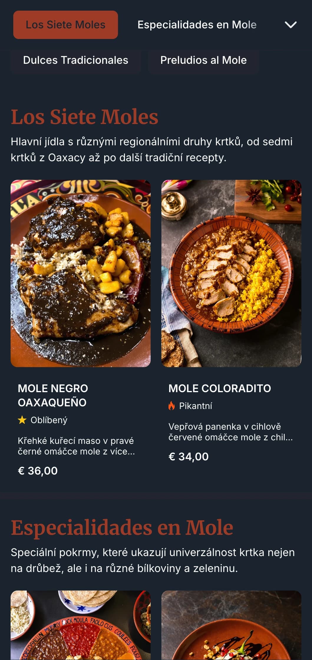 Bohaté a komplexní menu představující rozmanité mexické omáčky mole s hlubokými terakotovými tóny, tradičními úpravami a regionálními variacemi.