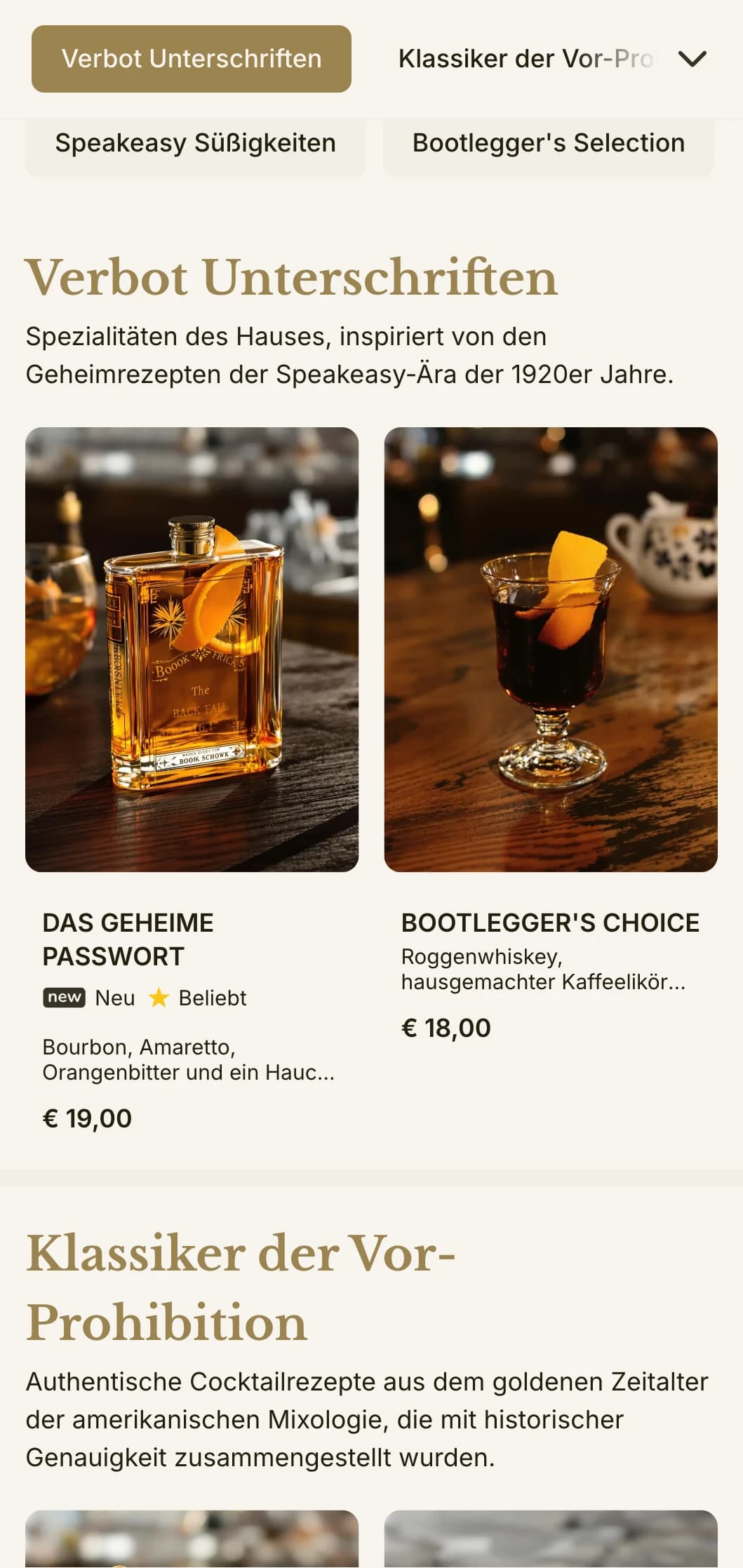 Ein von der Prohibitionszeit inspiriertes Design für Kneipen mit Speakeasy-Thematik, mit Vintage-Typografie und dezenten Goldakzenten.