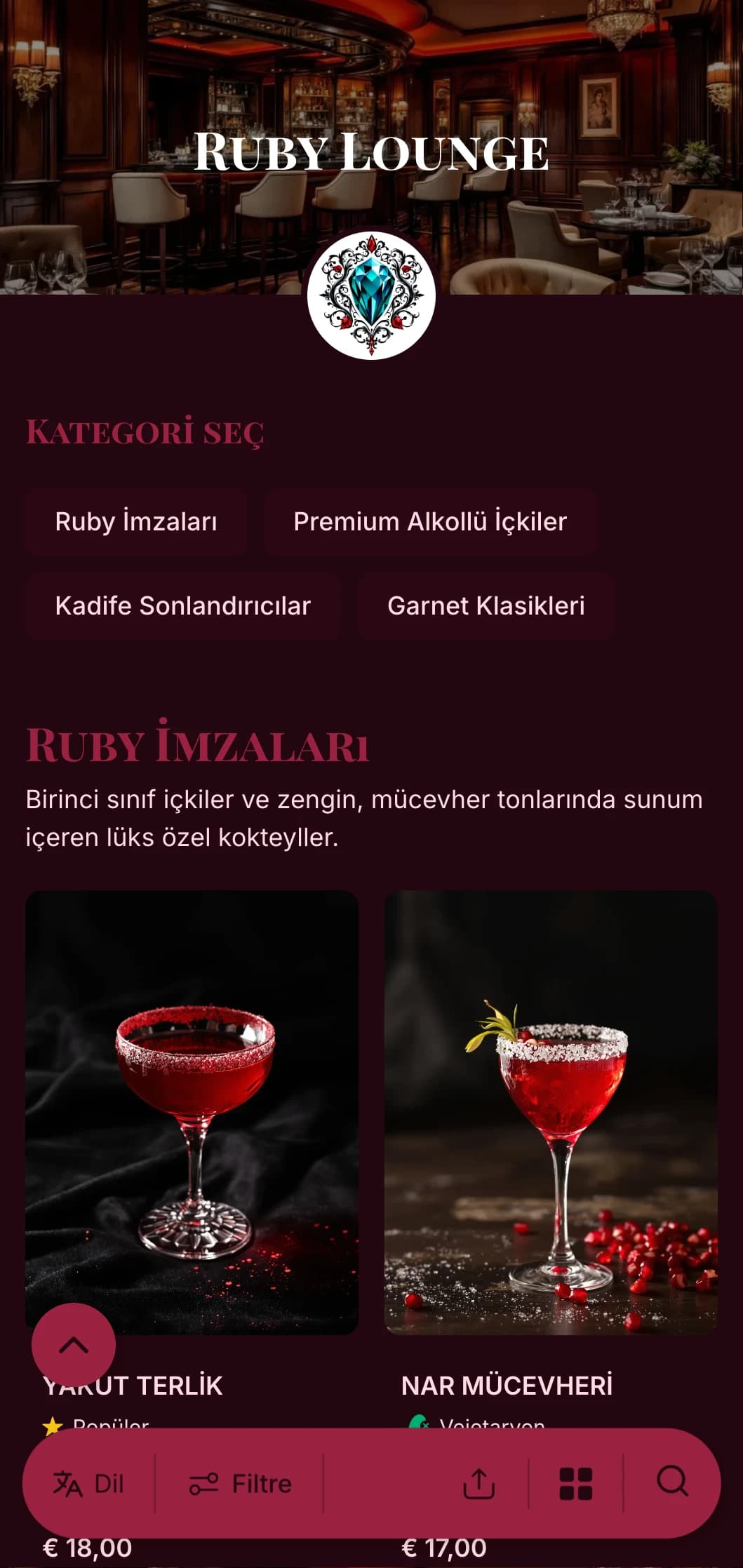 Lüks kokteyl barları ve salonları için zengin yakut vurgular ve zarif tipografi içeren lüks, mücevher tonlarında bir tasarım.