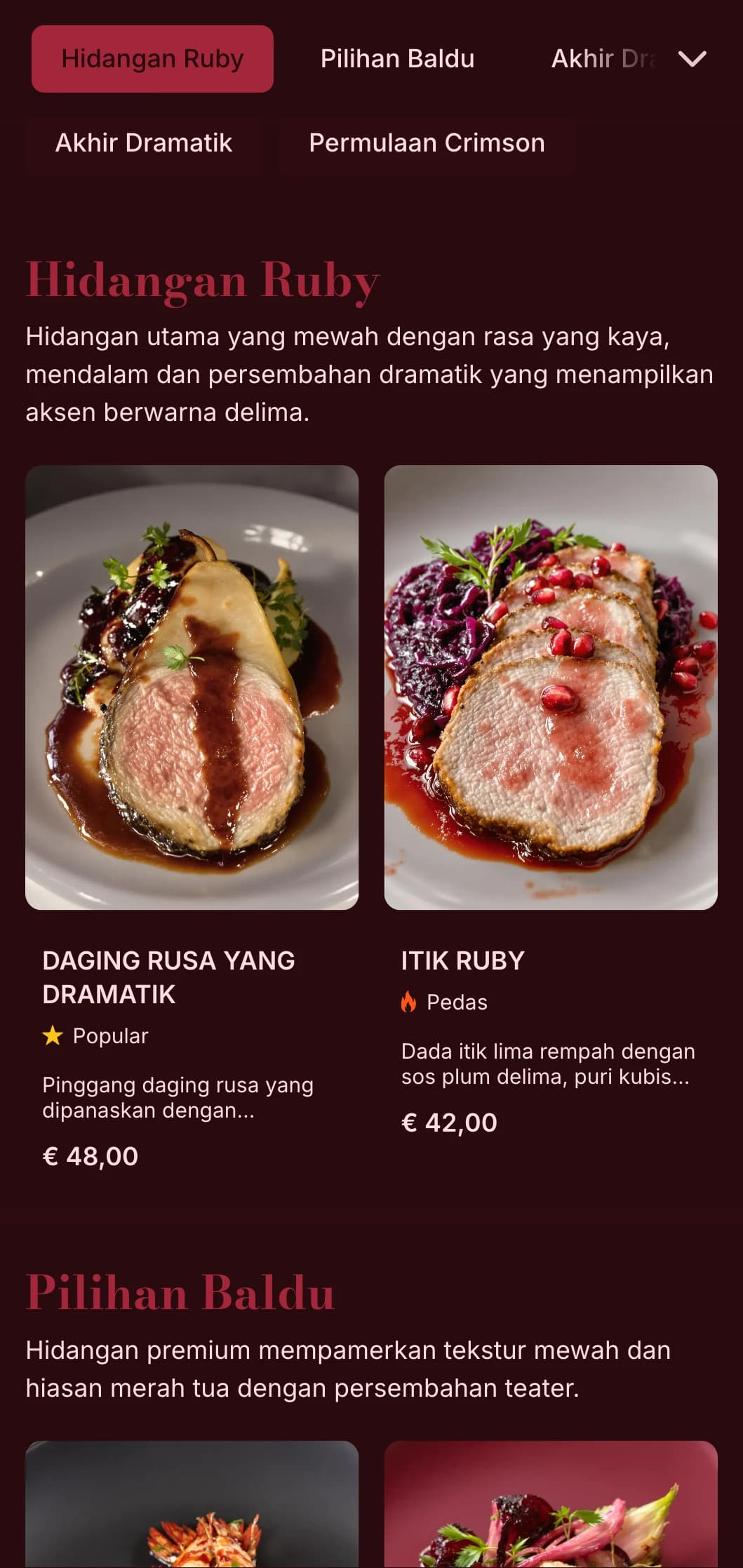 Konsep santapan yang kaya dan dramatik dengan rona merah pekat dan tekstur mewah mencipta pengalaman kulinari teater.