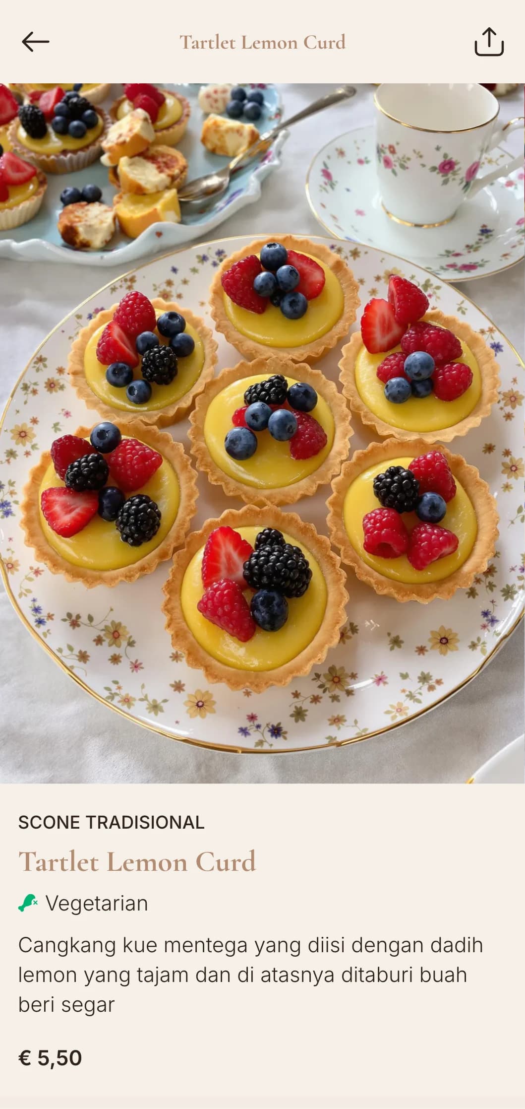 Desain vintage yang elegan dengan elemen-elemen halus untuk kedai minuman dan toko kue tradisional.