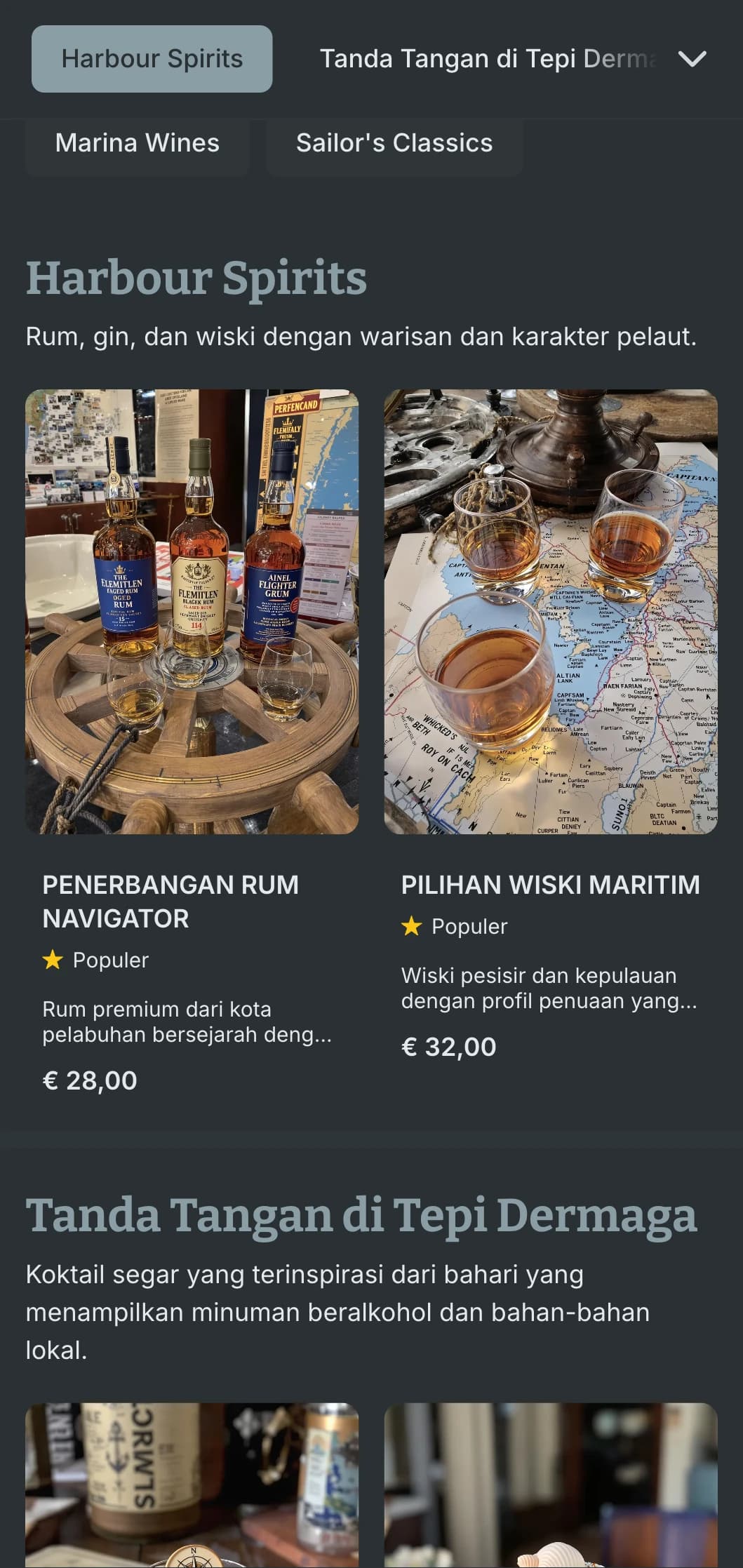 Desain biru-abu-abu dengan tekstur kayu lapuk untuk tempat di tepi dermaga.