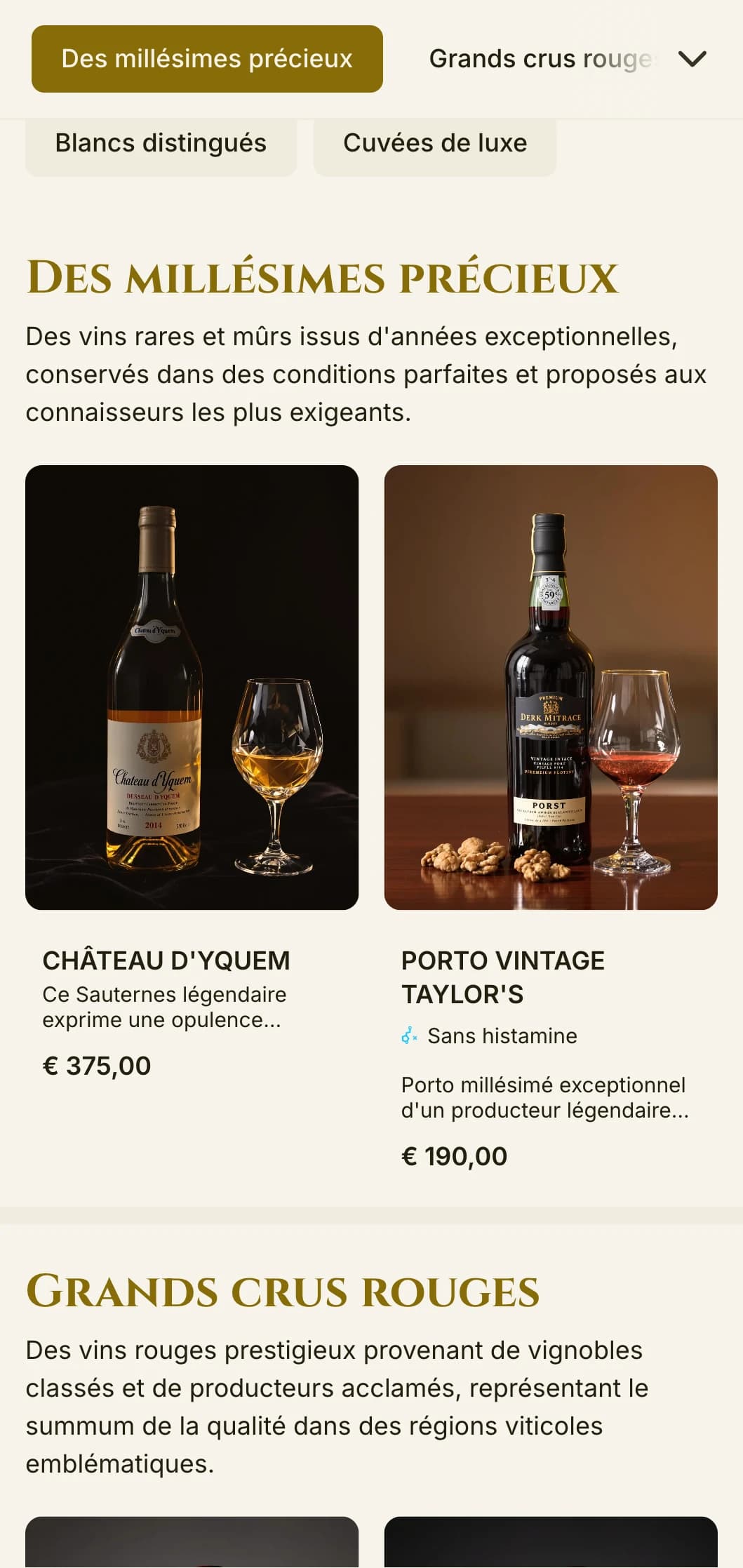 Un modèle de carte des vins spectaculaire avec de riches accents rouges et dorés, idéal pour les restaurants de luxe et les expériences de vin de première qualité.