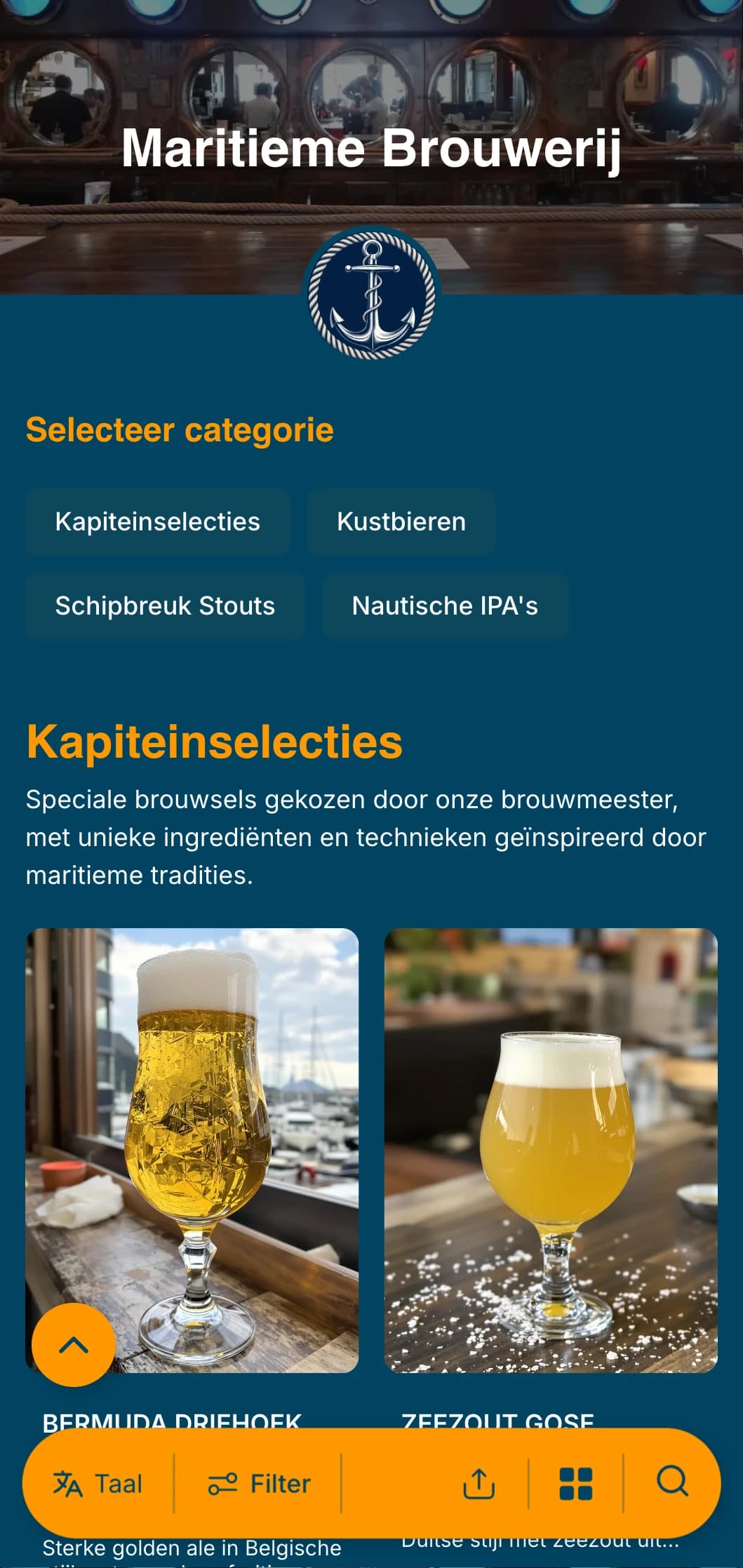 Sjabloon met nautisch thema met marineblauwe tinten en zeevarende elementen, perfect voor brouwerijen aan de kust en havencafés.