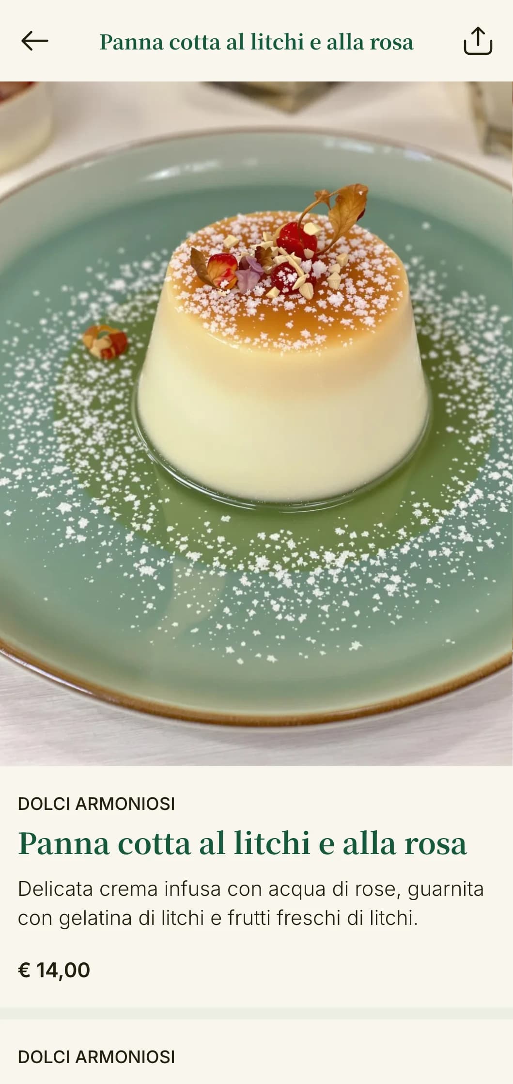 Un elegante menu di ispirazione asiatica con accenti verde giada e raffinati elementi di design orientale, perfetto per i ristoranti fusion asiatici di alto livello.