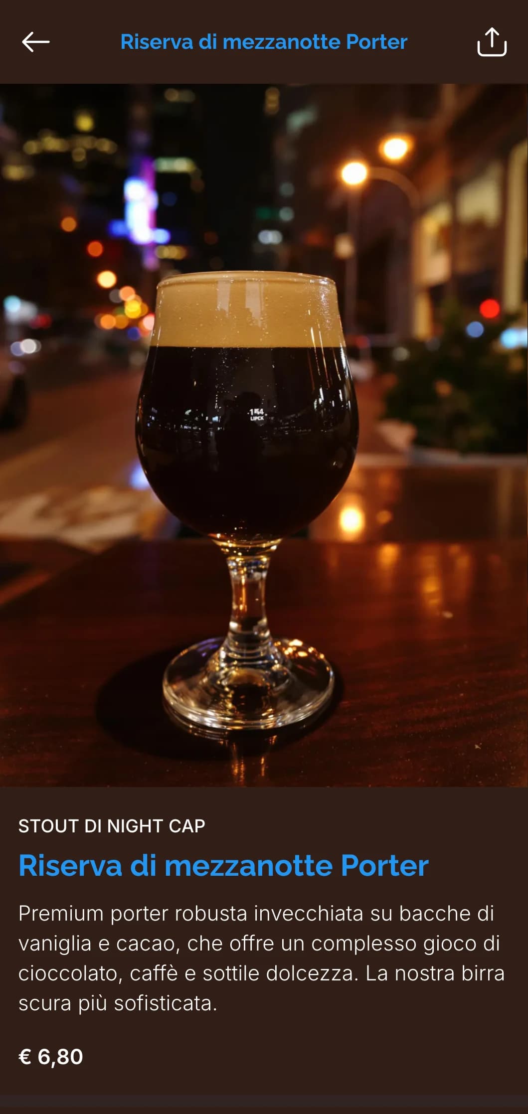 Sofisticato modello urbano con ricche tonalità di legno ed elegante tipografia per birrerie e bar di lusso in città.