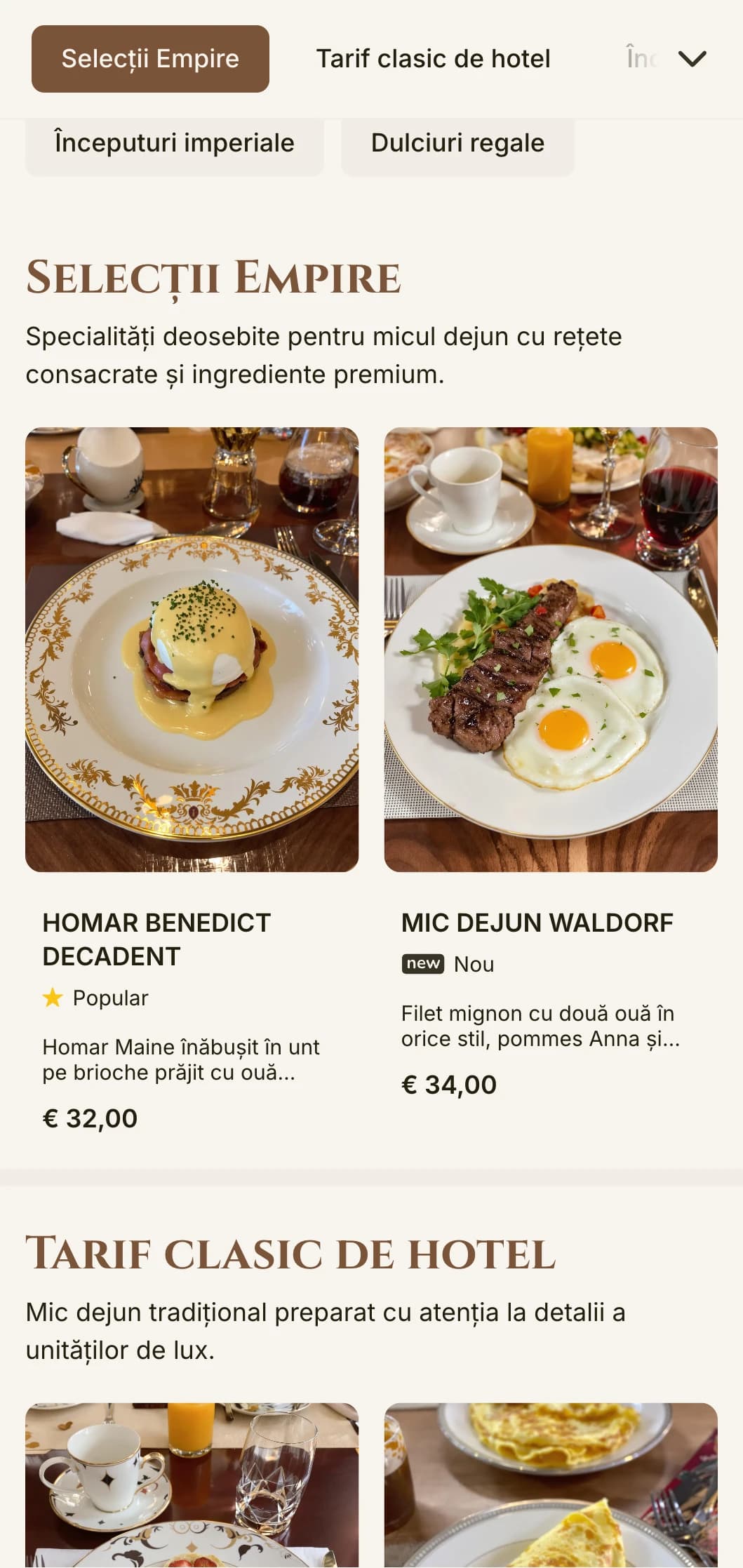 Mic dejun grandios inspirat de epoca de aur a hotelurilor de lux, prezentat cu eleganță formală.
