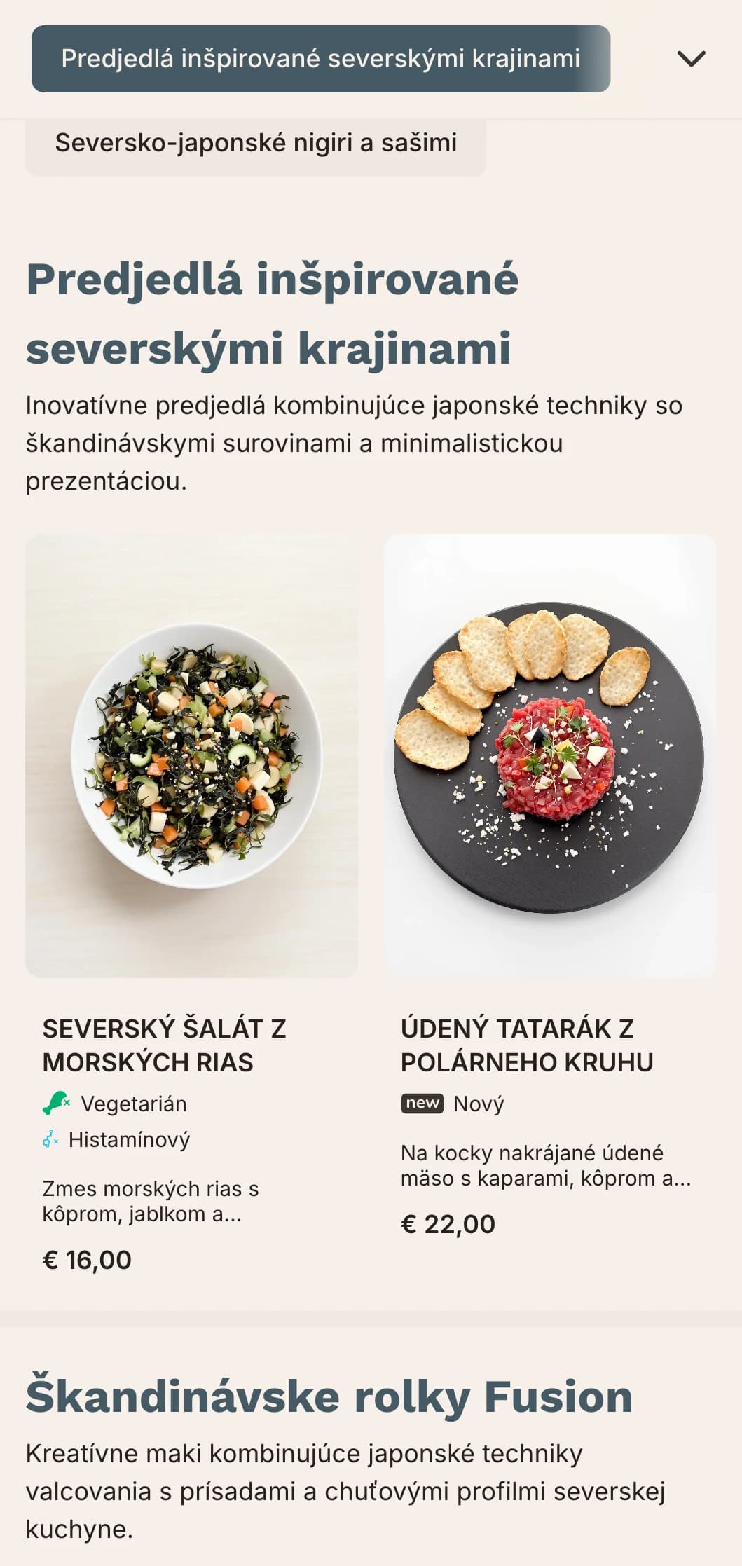 Moderné fusion sushi menu kombinujúce japonské tradície so škandinávskym minimalizmom, čisté línie a tlmená modrá.
