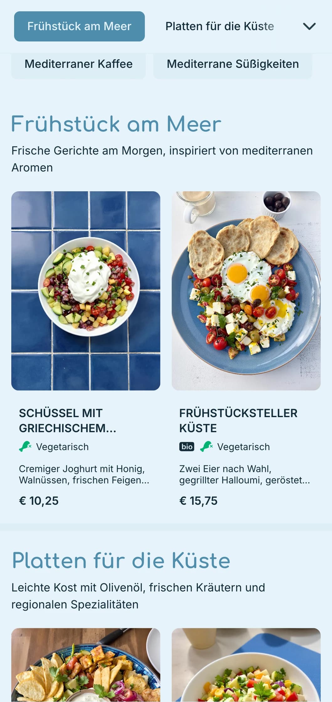 Erfrischende blaue Farbpalette, inspiriert von mediterranen Gewässern, für Cafés und Bistros am Meer.