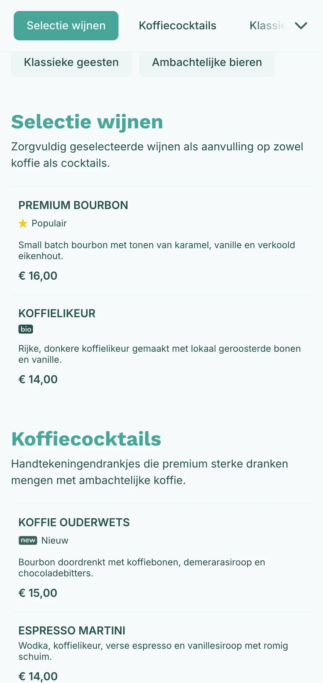 Fris groenblauw ontwerp voor hybride koffie- en cocktailgelegenheden.