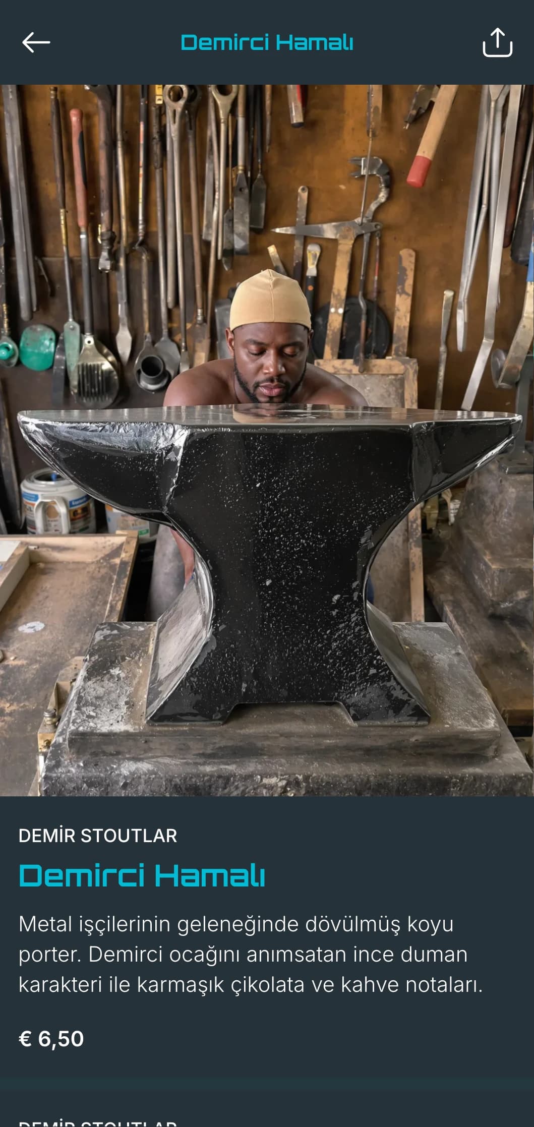 Metal dokulara ve demirci estetiğine odaklanan ham ve güçlü endüstriyel tasarım, endüstriyel alandaki bira fabrikaları için ideal.