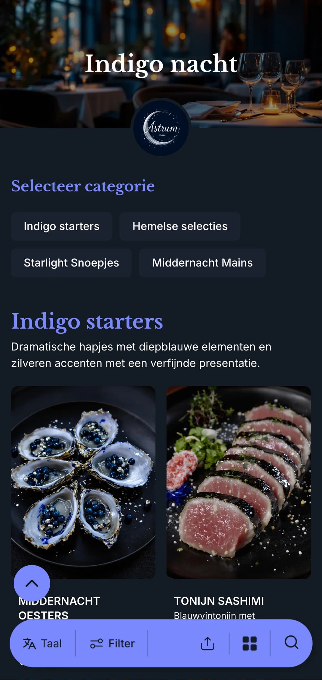 Een diep indigo dinermenu met middernachtblauwe tinten en zilveren accenten, ontworpen voor een verfijnd diner 's avonds.