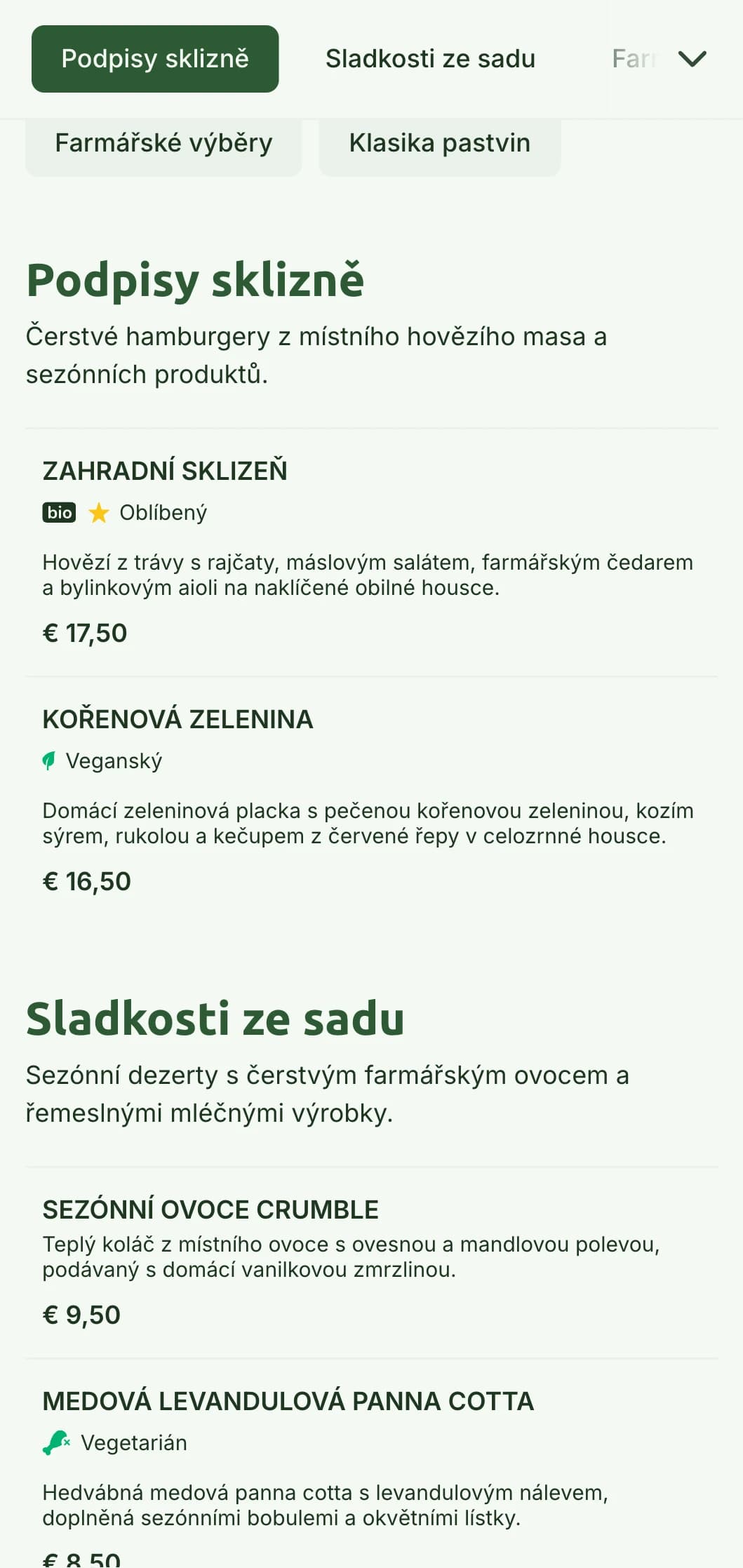 Zdravý koncept burgerů z farmy s přírodní zelení a rustikálními prvky zdůrazňujícími kvalitu surovin.