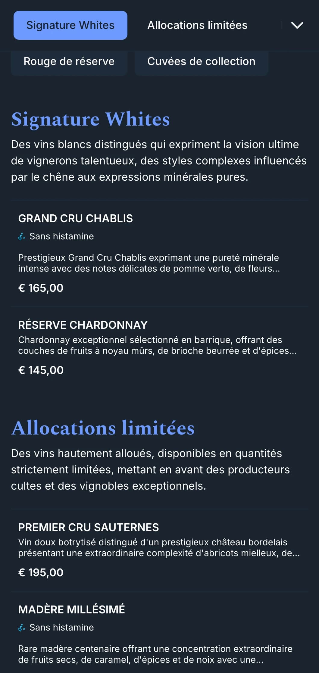 Modèle de carte des vins très sophistiqué avec des accents bleus frappants sur fond bleu marine, idéal pour les bars à vin et les établissements de nuit de premier ordre.