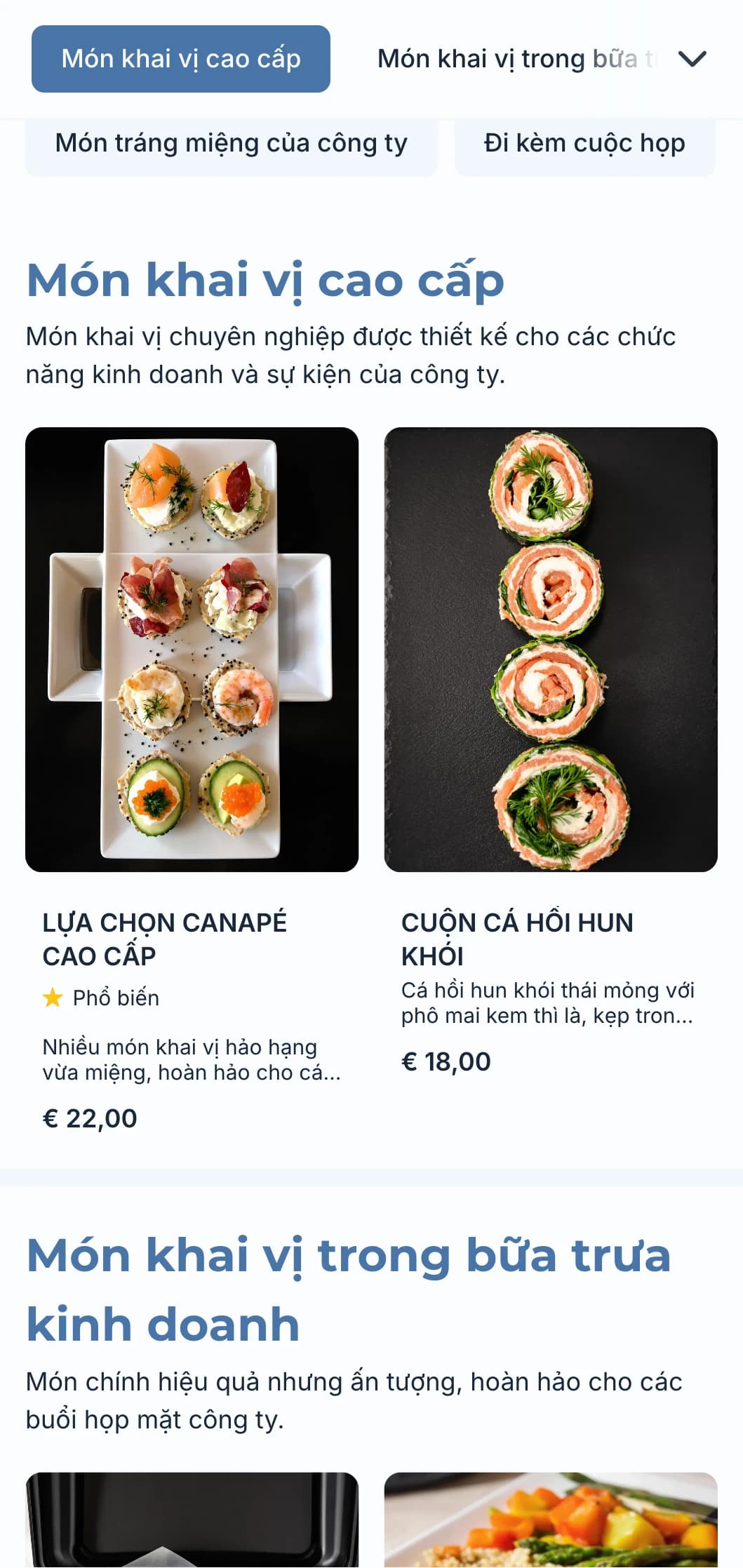 Dịch vụ phục vụ ăn uống chuyên nghiệp được thiết kế cho các cuộc họp kinh doanh và sự kiện của công ty, tập trung vào dịch vụ hiệu quả và chất lượng trình bày.