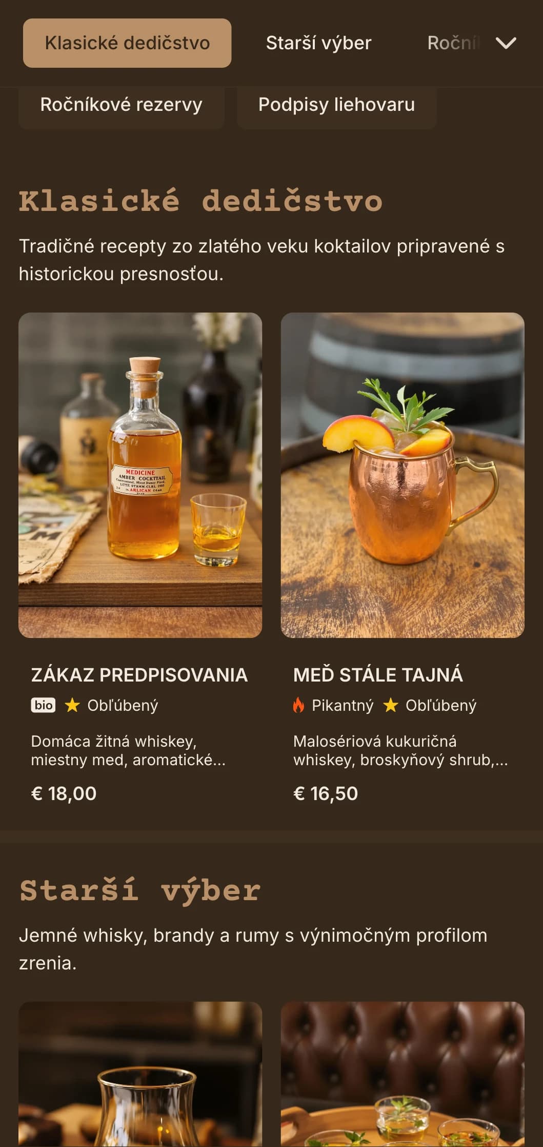 Nadčasový hnedý a krémový dizajn s prvkami vintage liehovaru pre miesta s remeselným alkoholom.