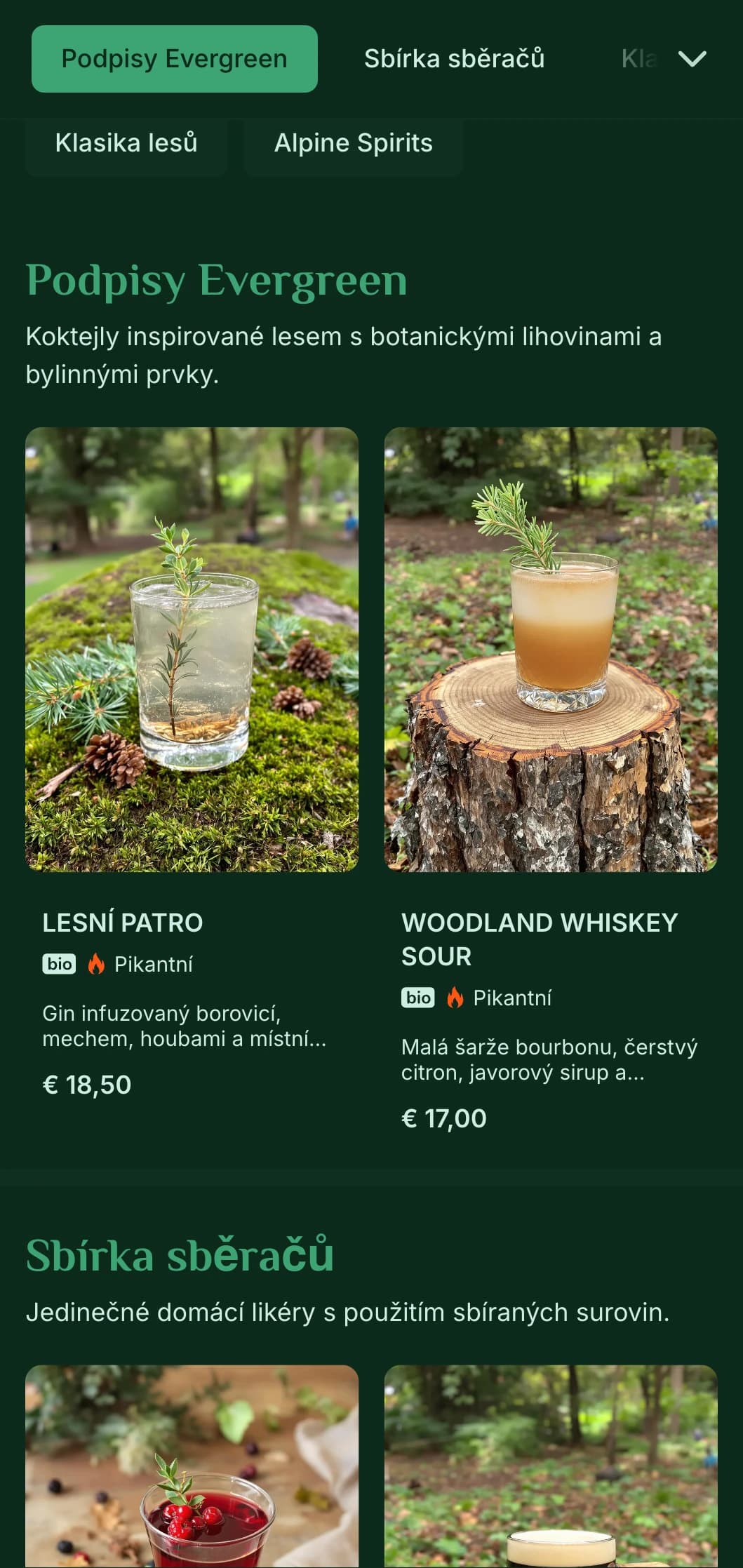 Svěží zelený design inspirovaný borovicovými lesy pro bary ovlivněné přírodou.