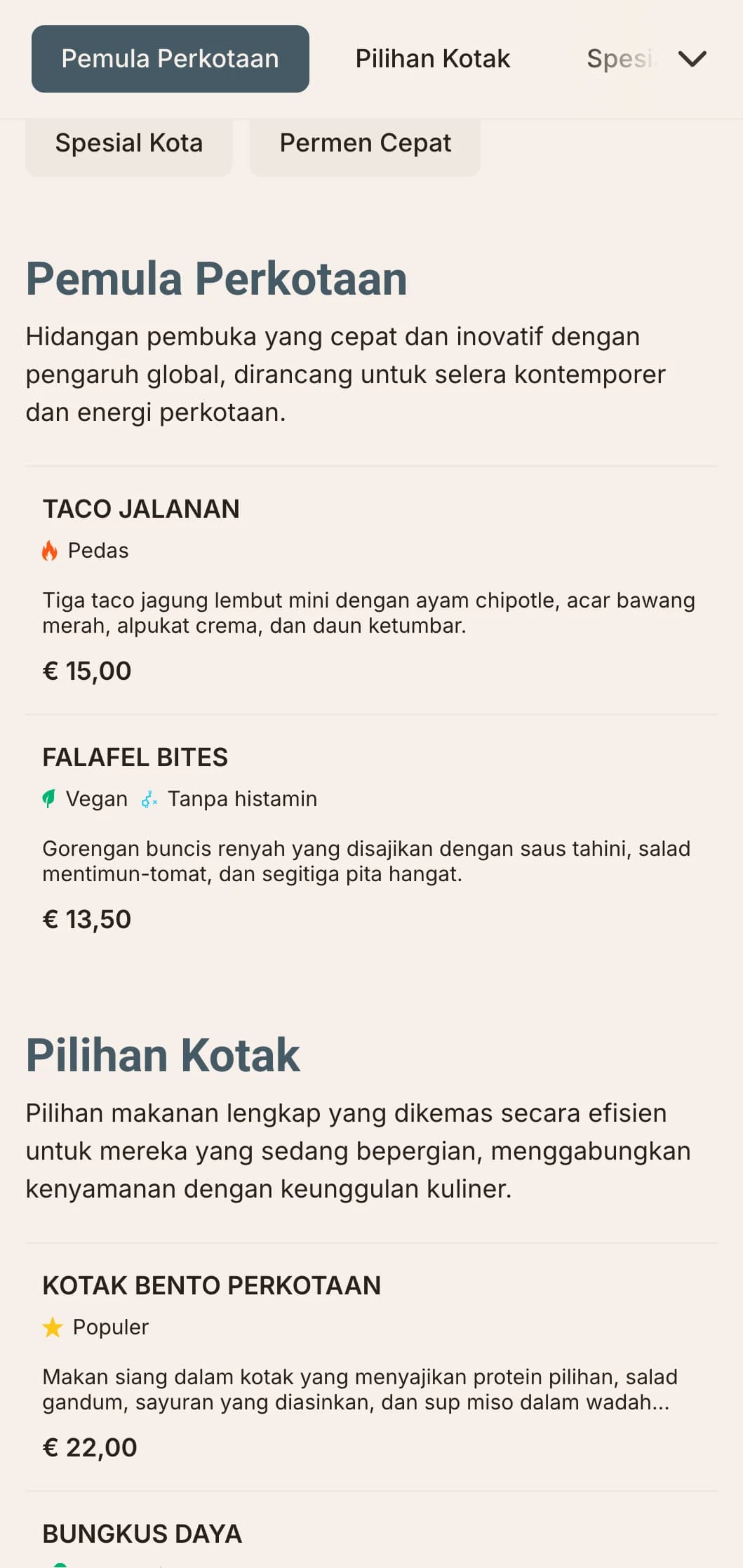 Desain menu makan siang kontemporer yang berani untuk tempat makan cepat saji, dengan tipografi dinamis dan tata letak yang efisien bagi para profesional perkotaan yang mencari hidangan makan siang berkualitas.
