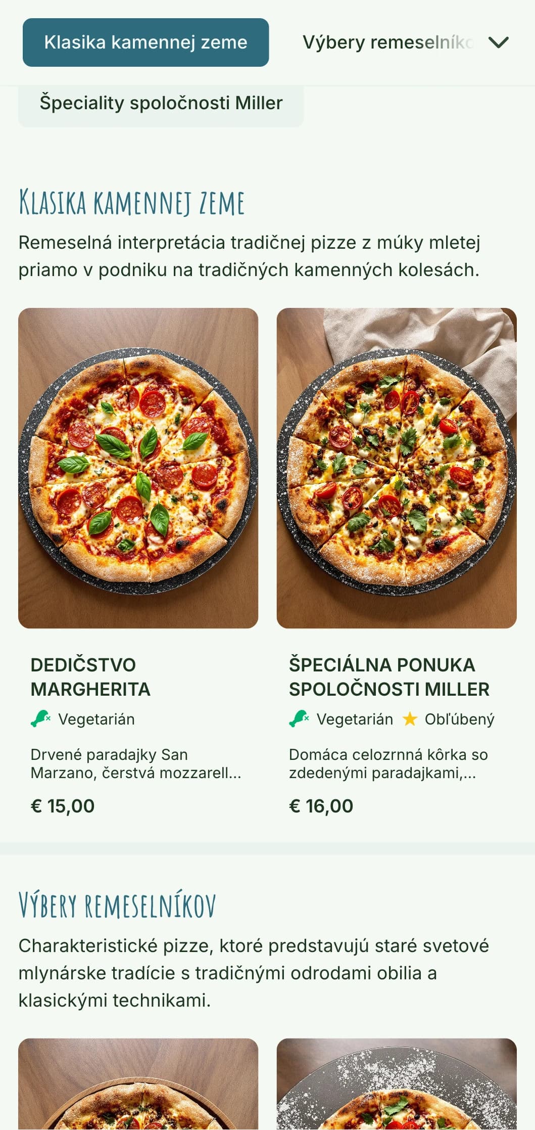 Rustikálna pizza z kamennej múky s remeselnými prvkami a prírodnou estetikou.