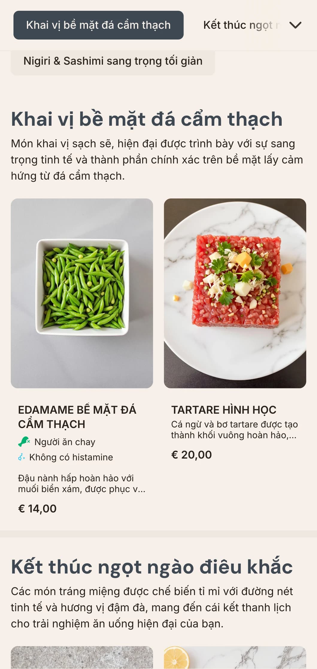 Thực đơn sushi hiện đại sang trọng với họa tiết đá cẩm thạch tinh tế và thiết kế tối giản, sạch sẽ.