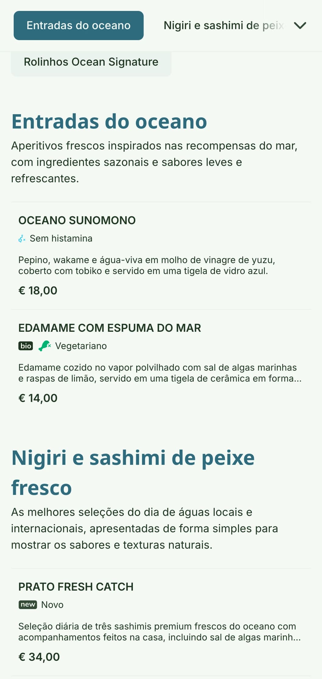 Design fresco e vibrante do cardápio de sushi inspirado nas cores do oceano, com uma paleta azul tranquila, ideal para estabelecimentos com foco em frutos do mar.