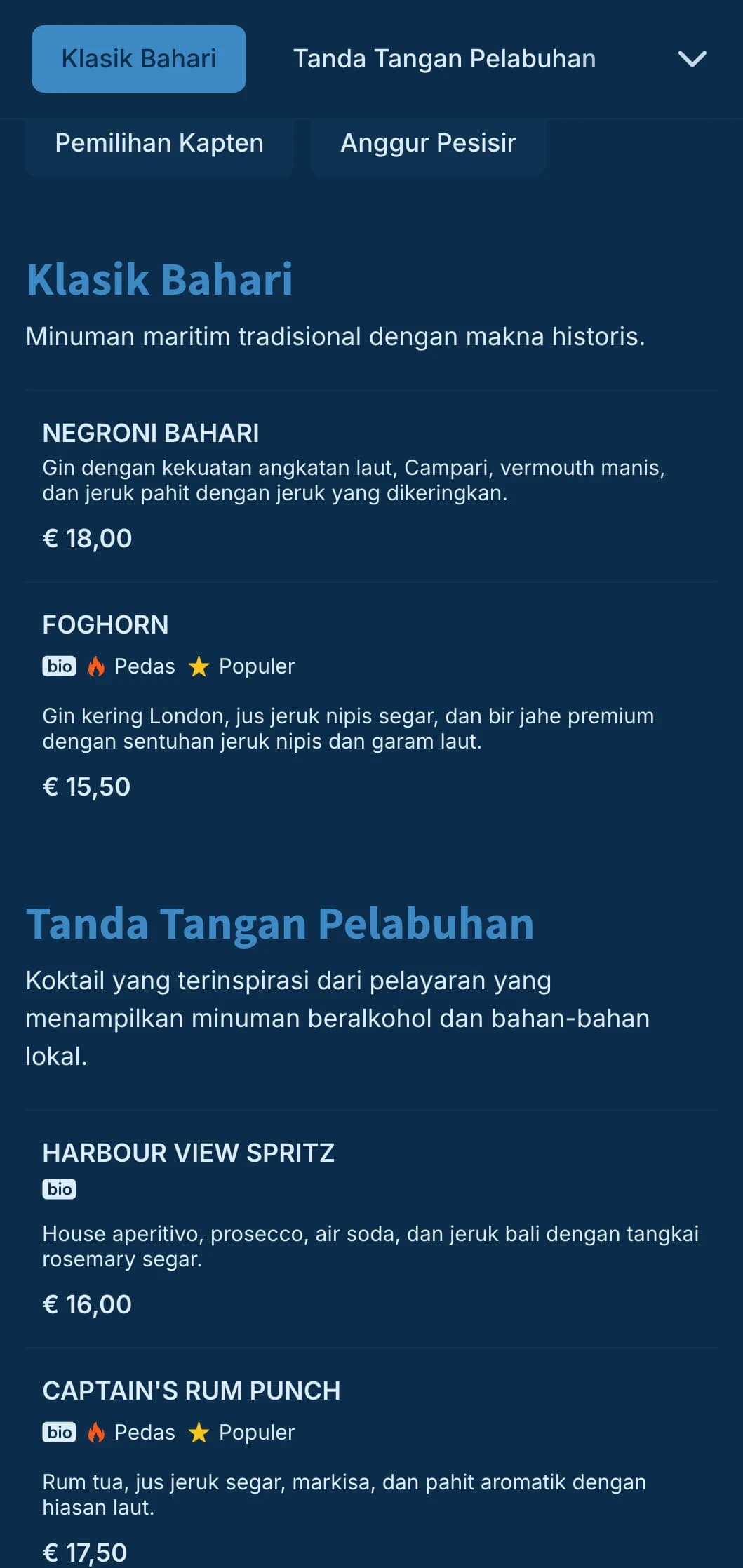 Desain biru bahari dengan elemen maritim yang halus untuk bar koktail tepi laut.