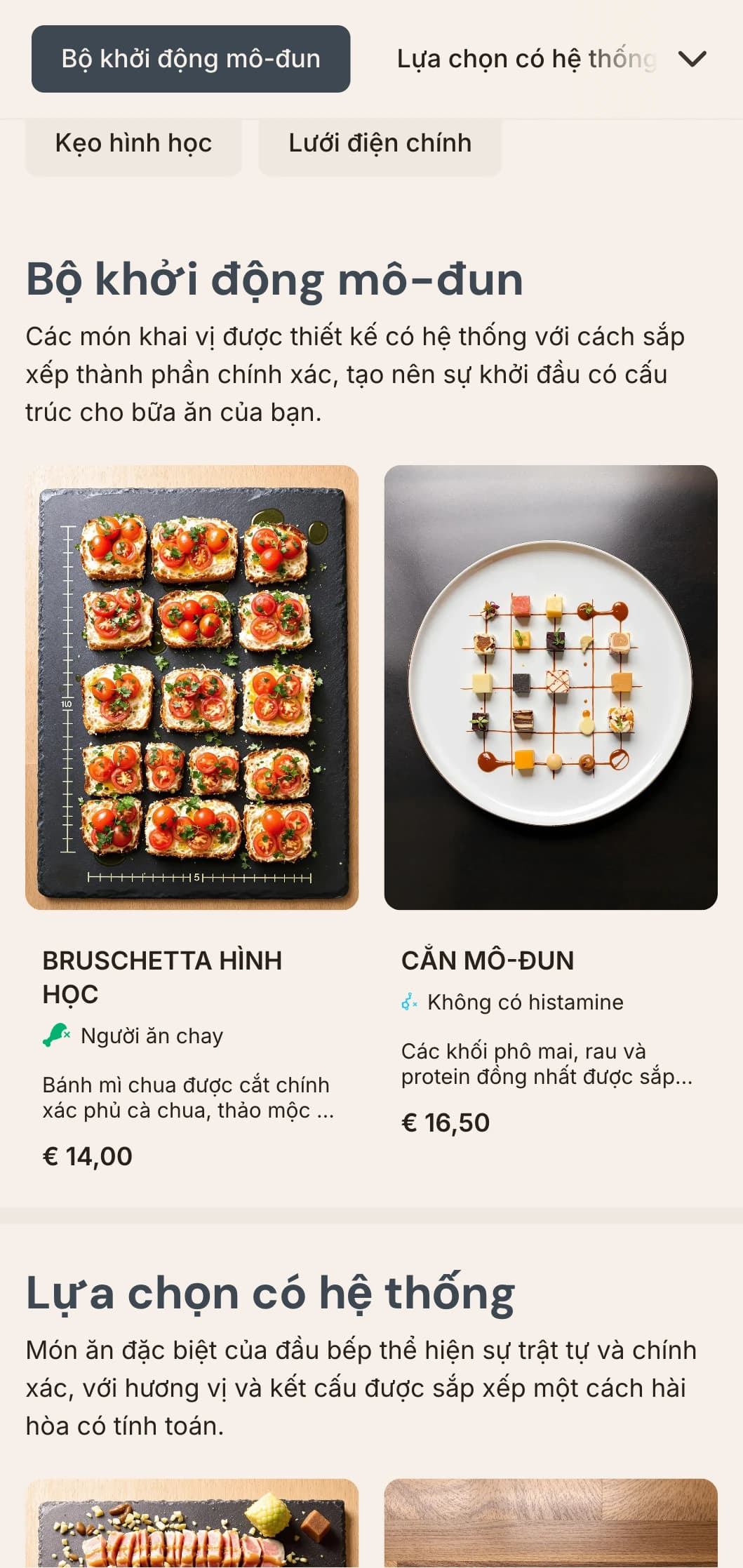 Thiết kế thực đơn trưa theo dạng lưới, có độ chính xác về mặt toán học và tổ chức rõ ràng, lý tưởng cho các nhà hàng chú trọng vào thiết kế và quán ăn hiện đại.