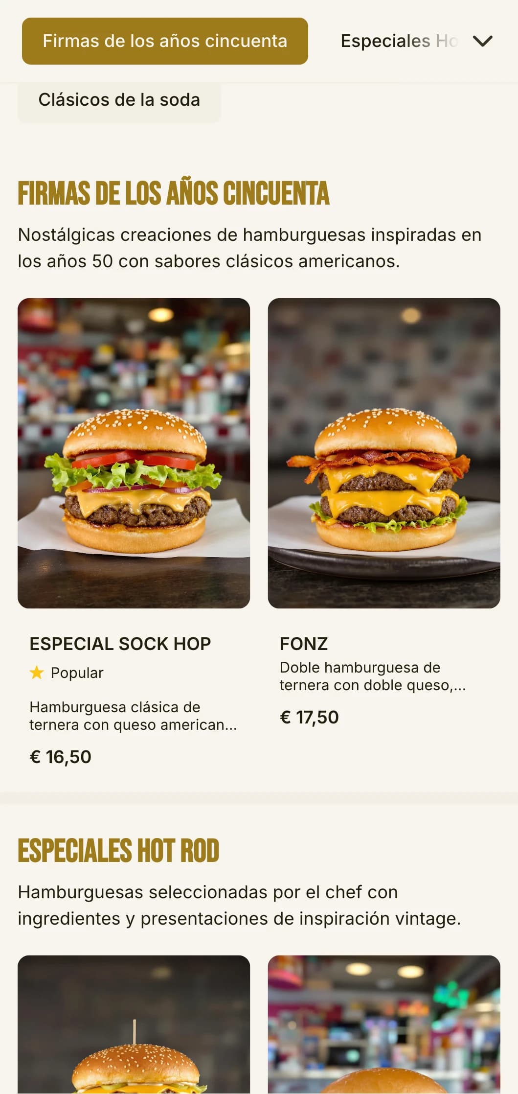 Tienda de hamburguesas inspirada en los años 50 con patrones de damero y elementos nostálgicos de tienda de refrescos.
