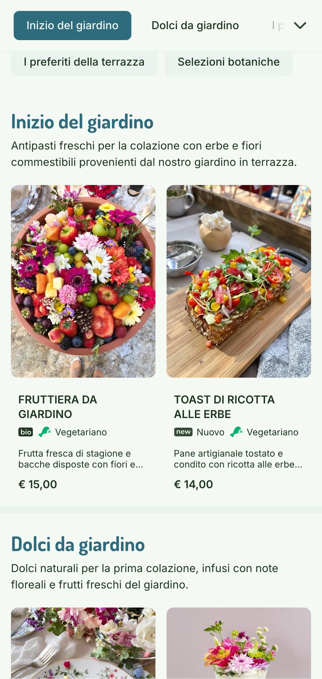 Colazione fresca e vivace servita in un ambiente ispirato al giardino con influenze botaniche ed elementi naturali.