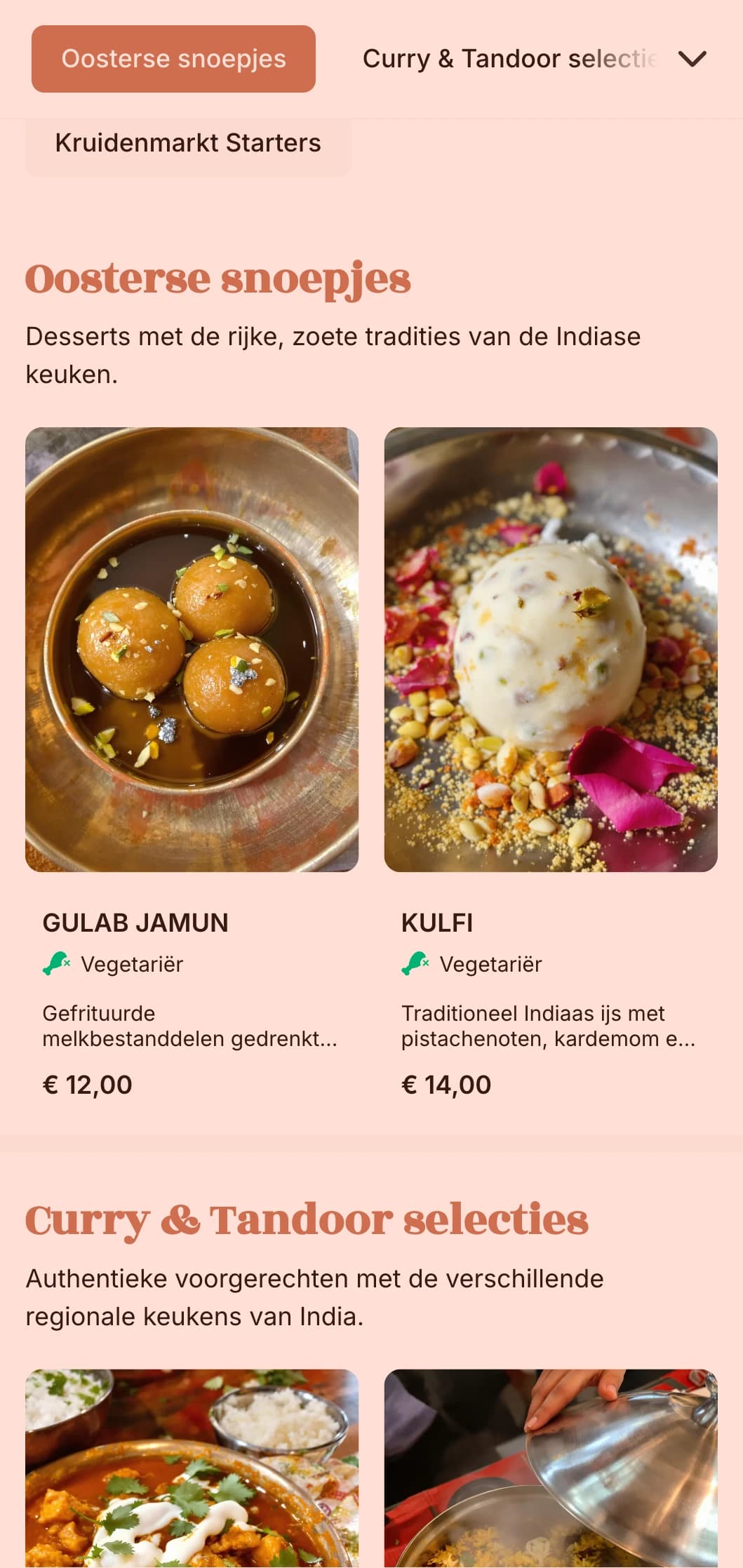 Levendige Indiaas geïnspireerde catering met aromatische kruiden, traditionele recepten en kleurrijke presentatie voor culturele vieringen en thema-evenementen.