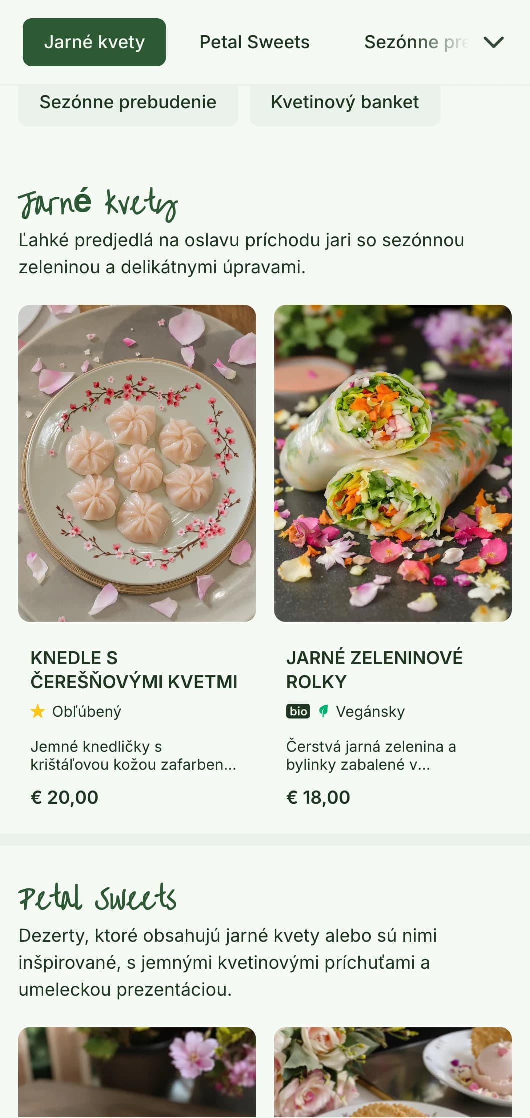 Svieži čínsky dizajn jedálneho lístka inšpirovaný kvetmi čerešní a sliviek s jemnými vzormi pre sezónne jarné ponuky.